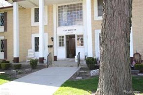 29257 Hayes J6 Warren City MI 48088