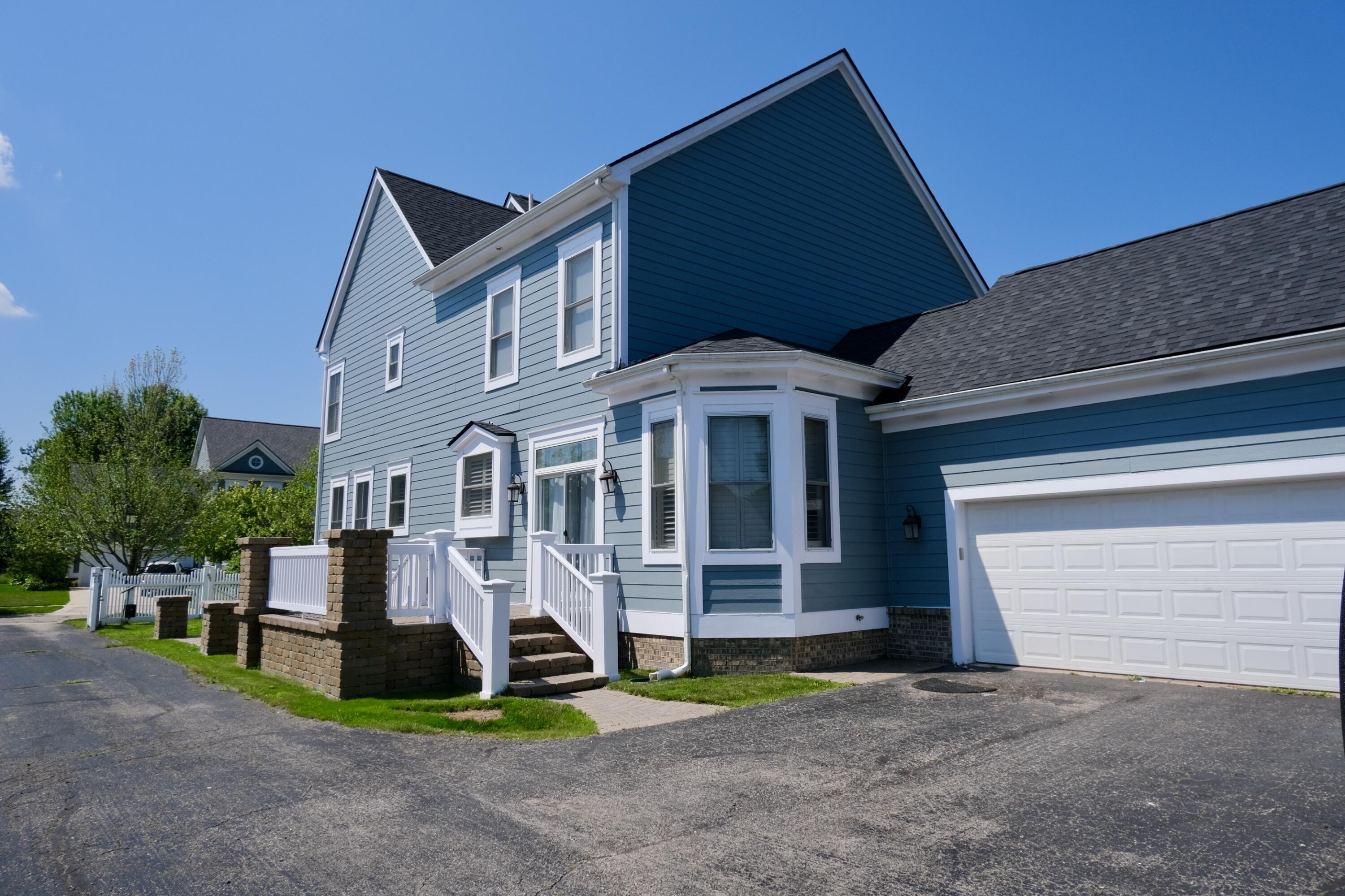 49592 Garfield Lane