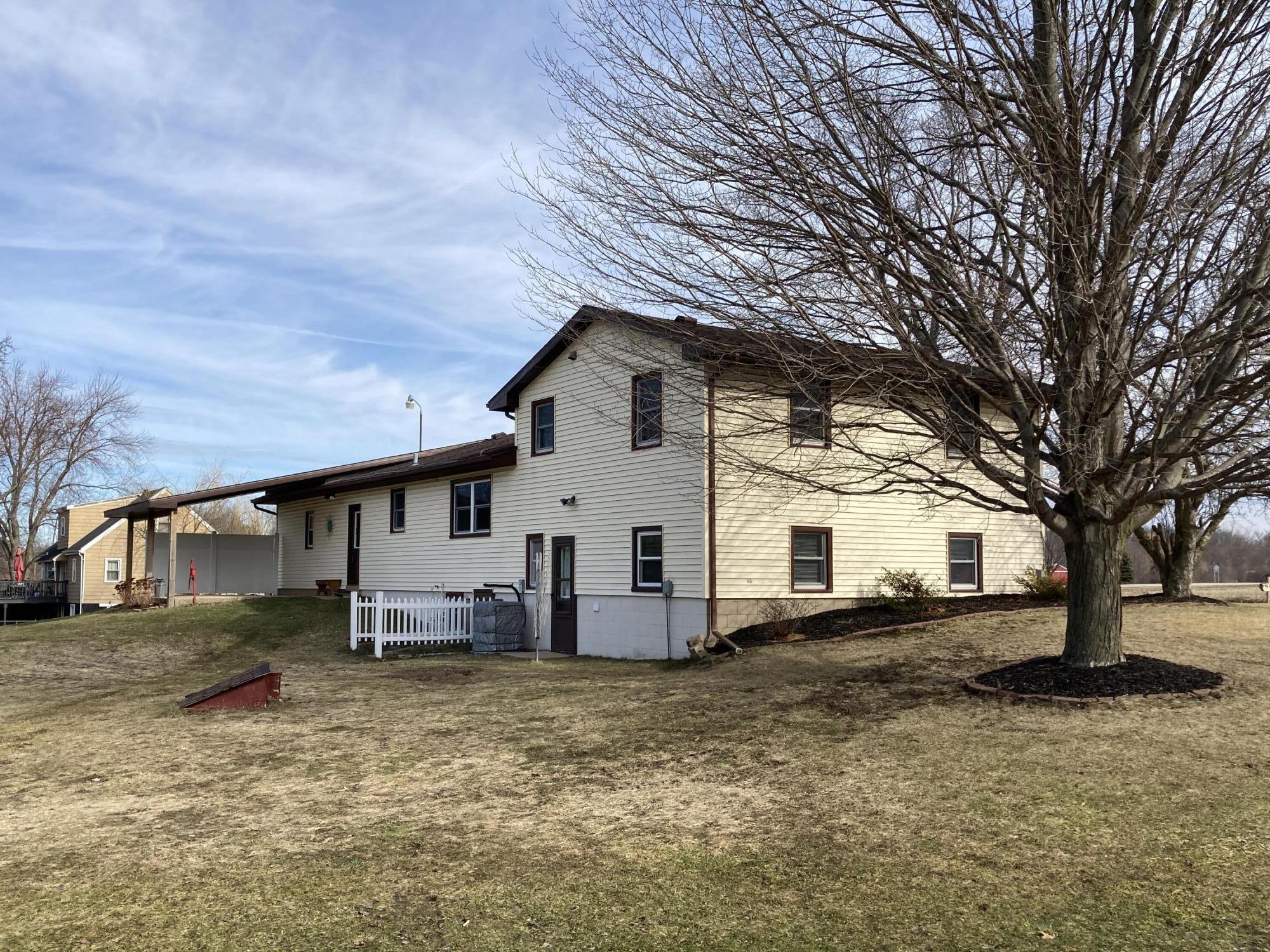 8453 Hanna Lake Avenue SE