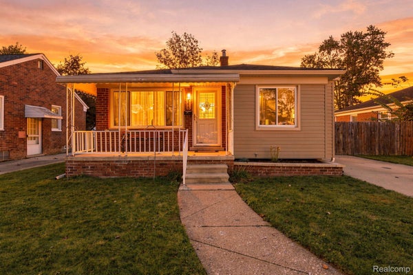 4215 DUPLEX AVE, LINCOLN PARK, MI 48146 - Image 0ceac295d2d58dc8a5a7722fbebaeb2a/180607393