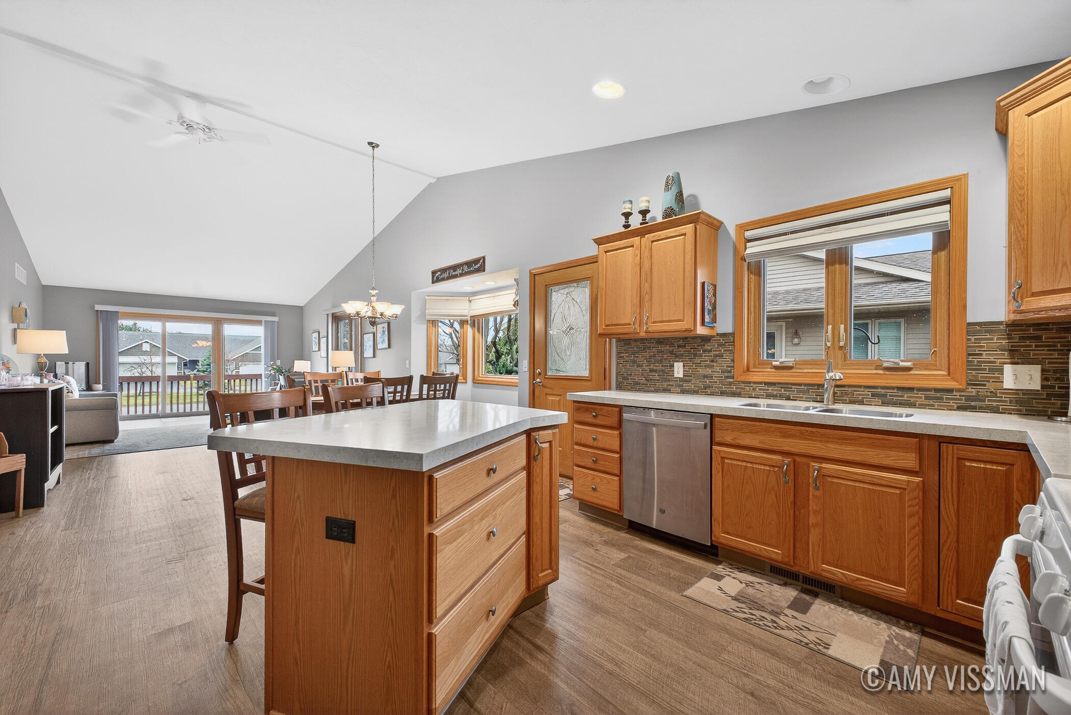 8147 Winding Drive SW