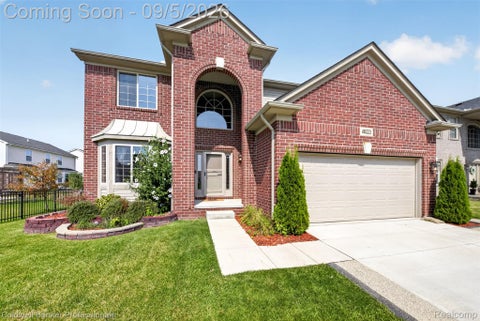Photo of 48223 Stapleton Ave, Macomb Township, MI 48042 (MLS # 20261071140)