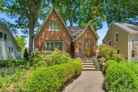 923 E 5th Street Royal Oak City MI 48067