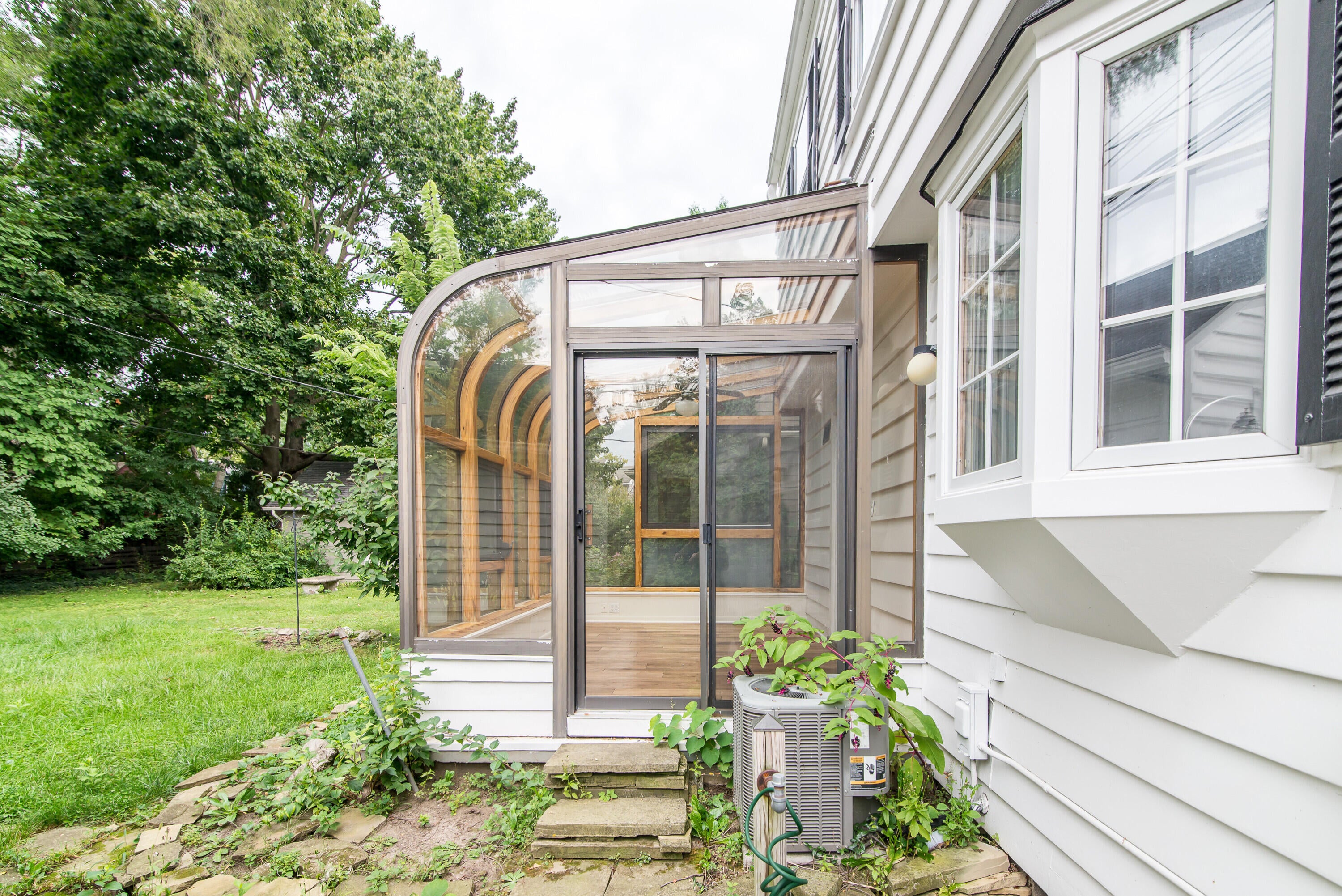 403 Wesley Street