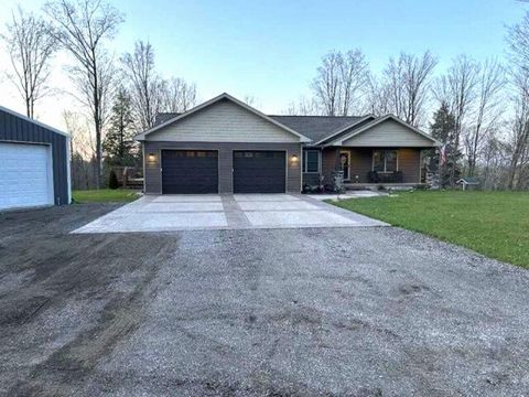 18274 200th Avenue Burdell Township MI 49655
