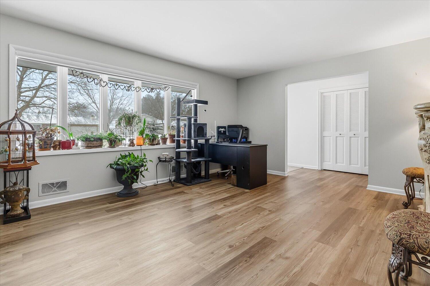 1021 Donnington Terrace