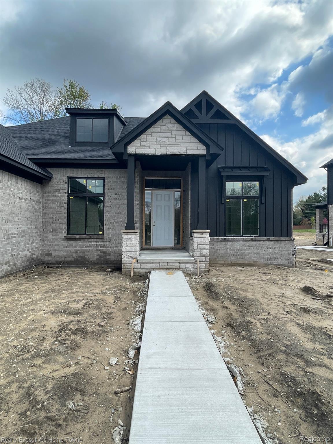 11812 ENCORE Drive