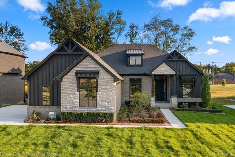 11812 ENCORE Drive Shelby Charter Township MI 48315