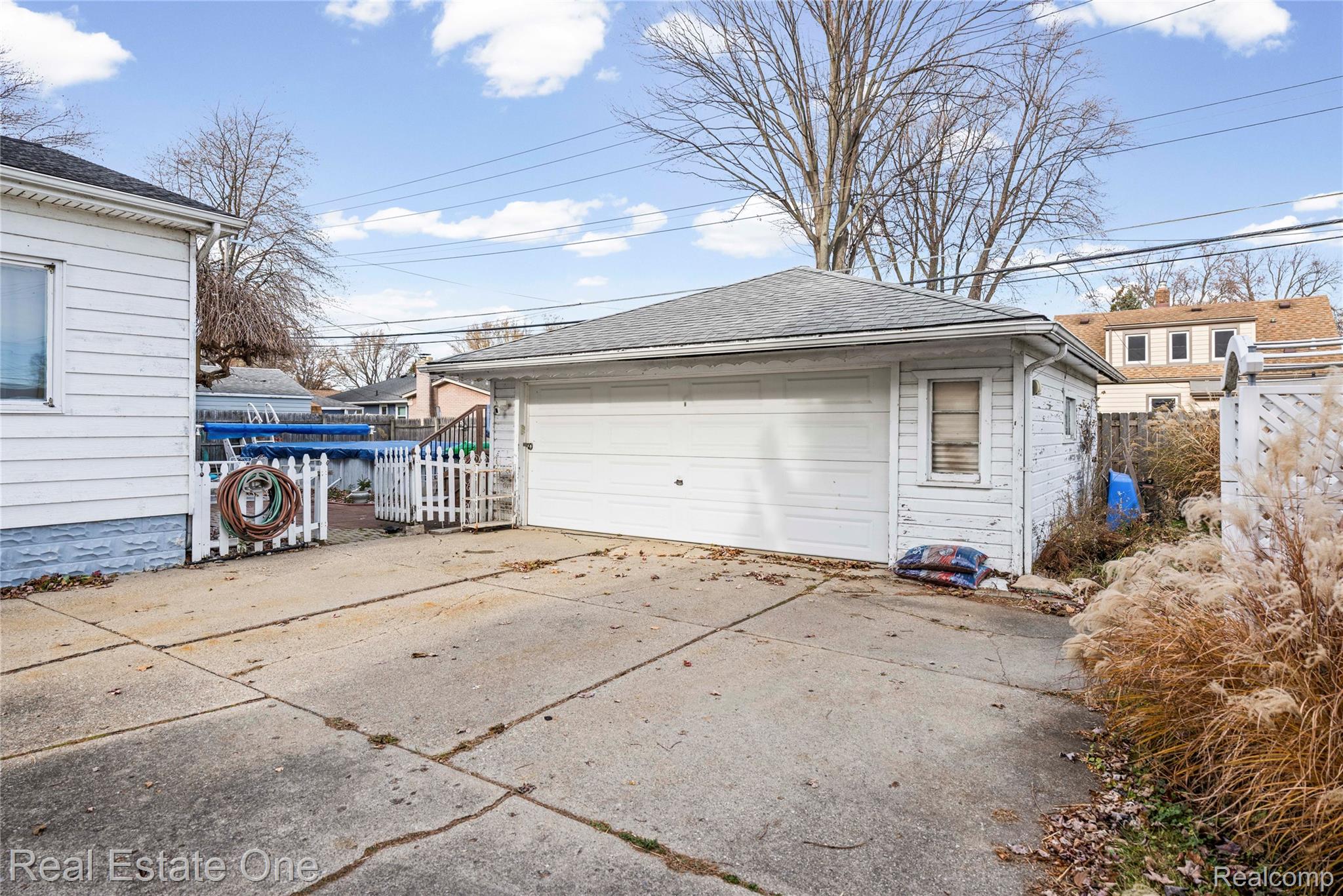 22915 E 13 Mile Rd MILE Road