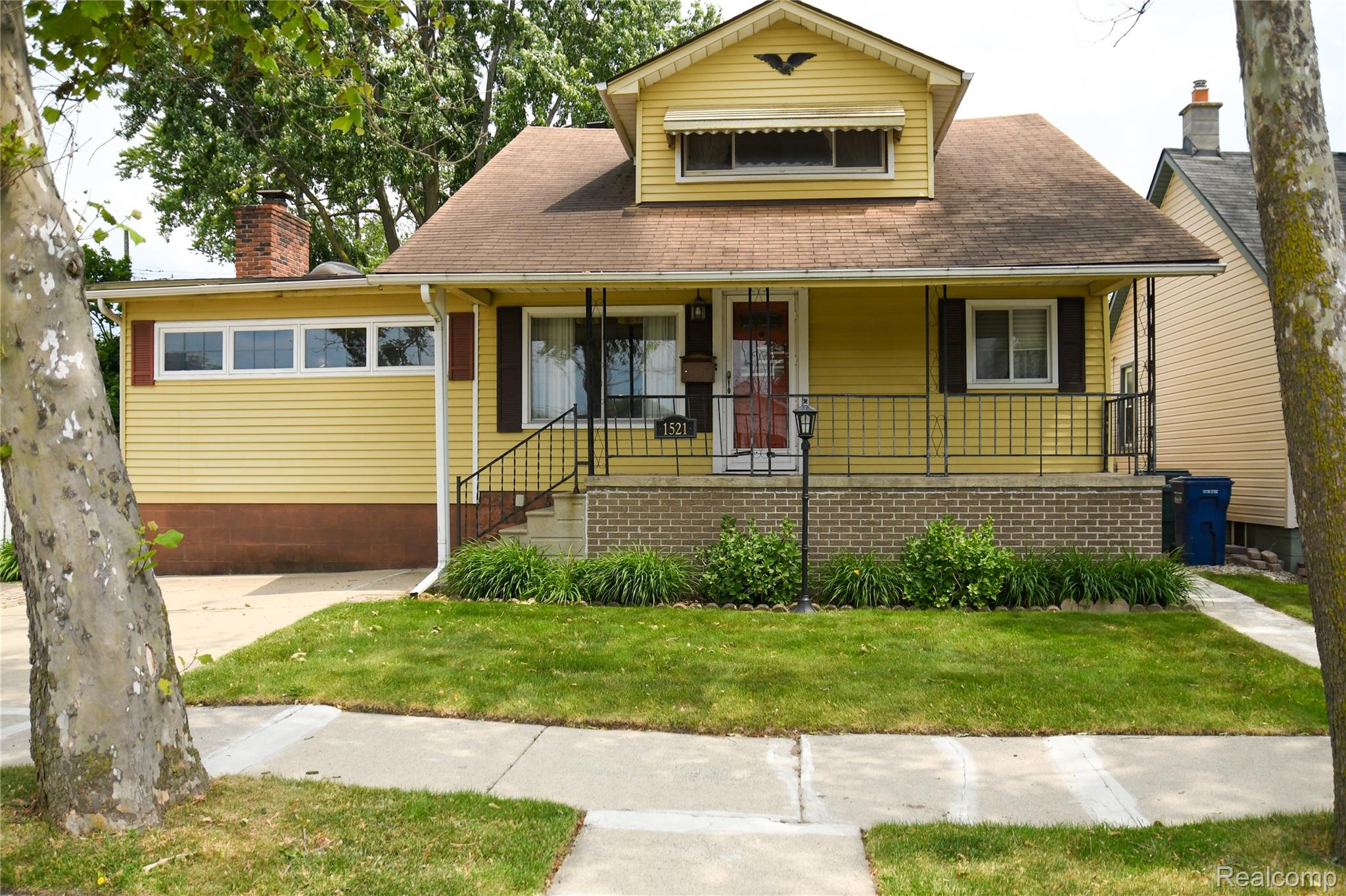 Lincoln Park City, Michigan 48146, United States, 3 Bedrooms Bedrooms, ,3 BathroomsBathrooms,Residential,Pending,145172