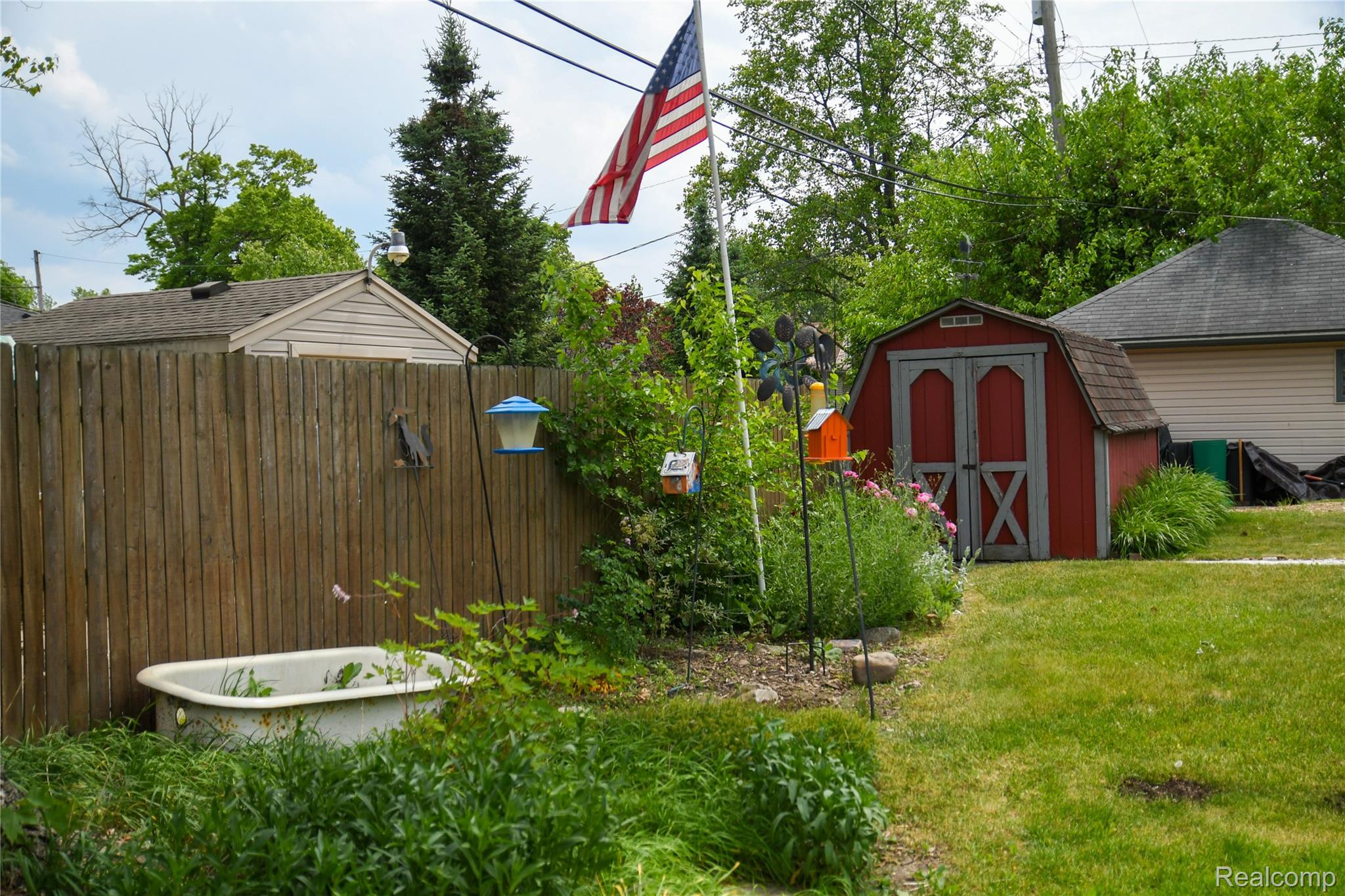 Lincoln Park City, Michigan 48146, United States, 3 Bedrooms Bedrooms, ,3 BathroomsBathrooms,Residential,Pending,145172