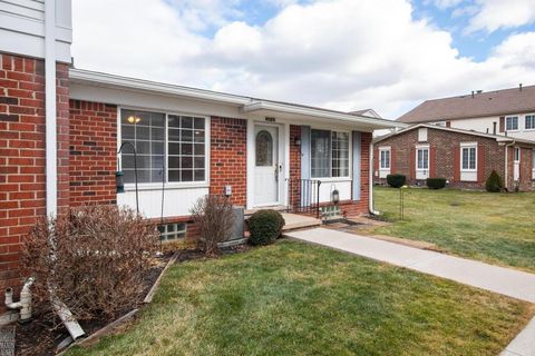 34744 W Lake Drive Harrison Charter Township MI 48045