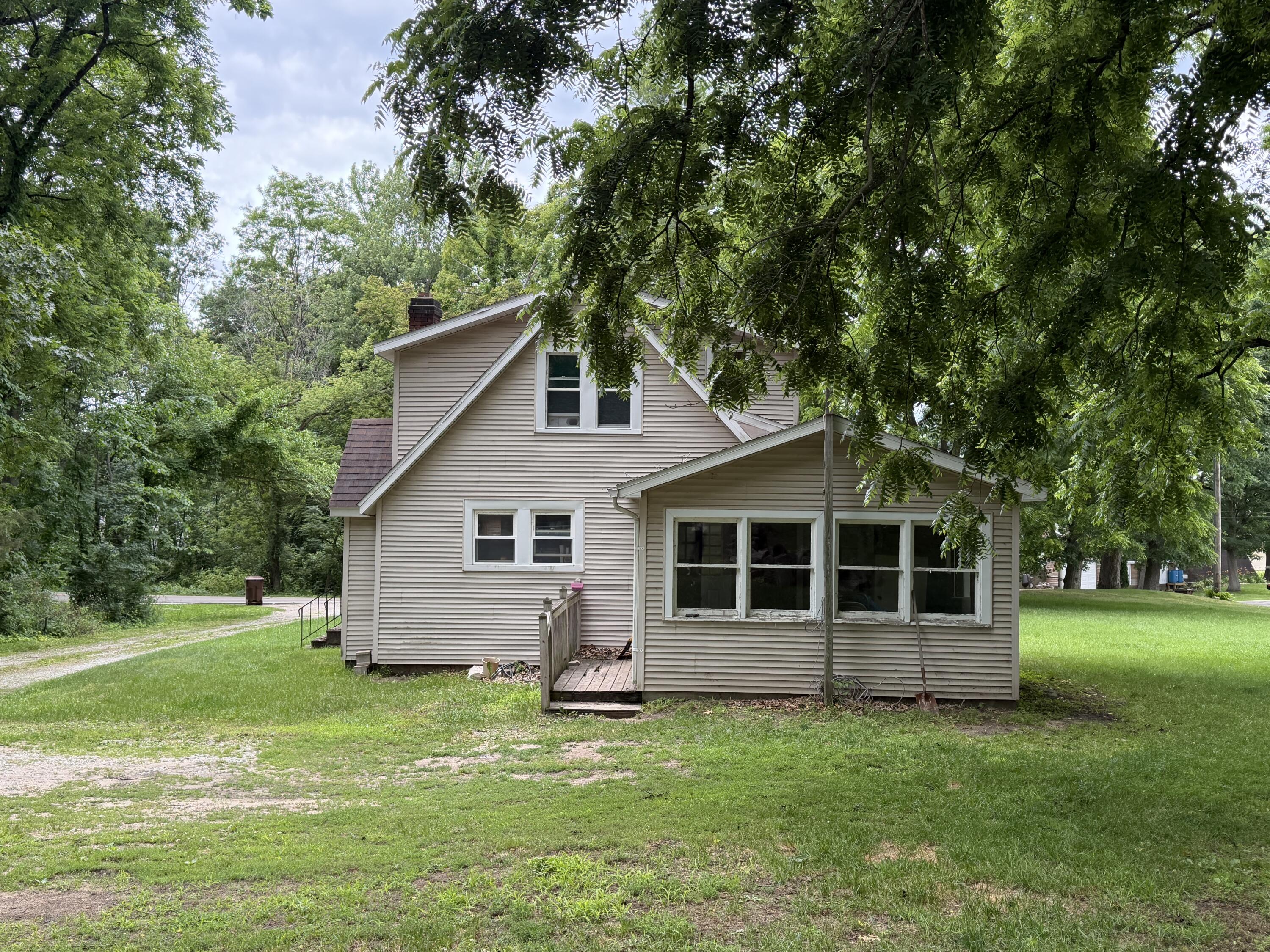 1615 Gilletts Lake Road