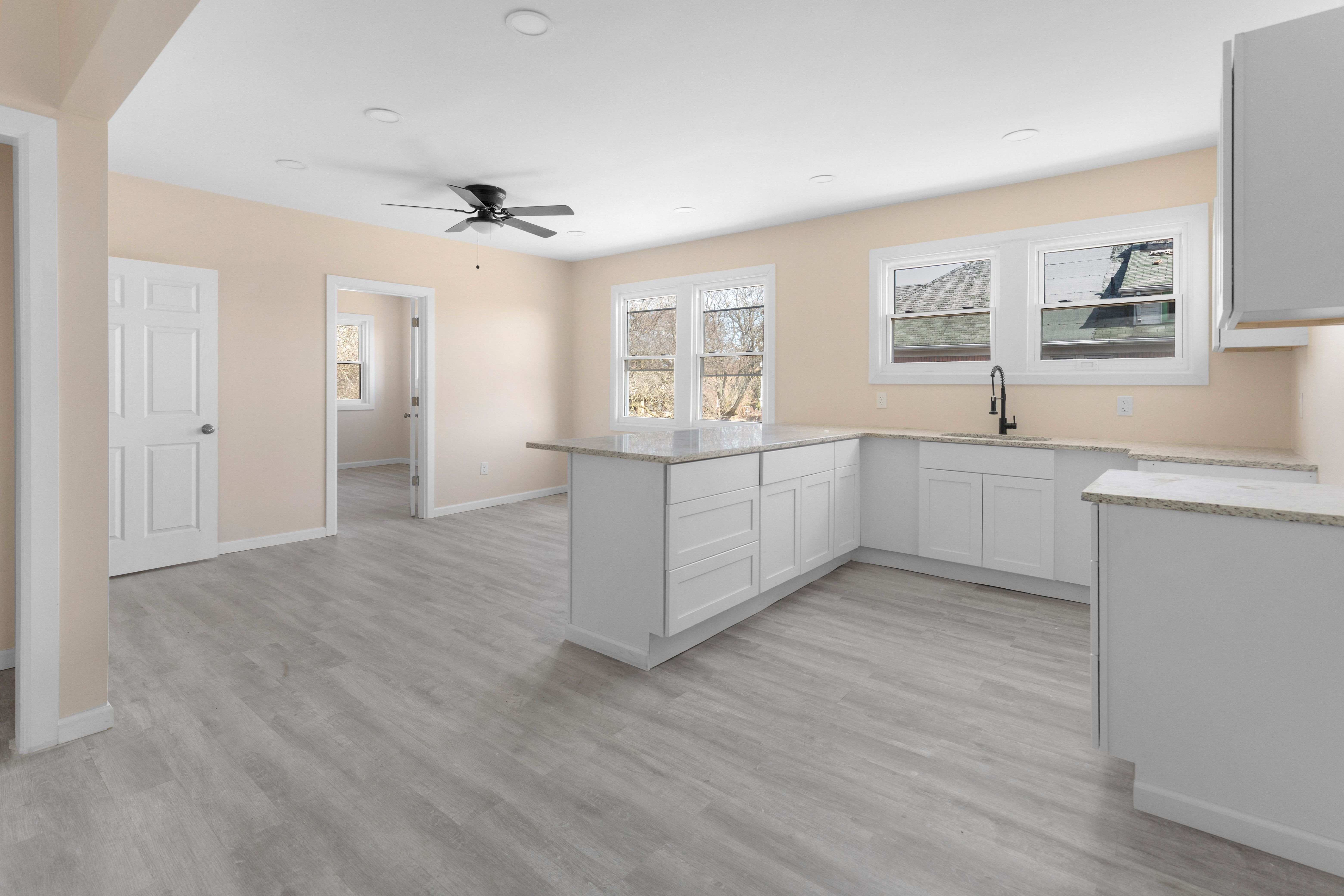 Detroit City Wayne, Michigan 48206, United States, 3 Bedrooms Bedrooms, ,1 BathroomBathrooms,Residential,Active,123429