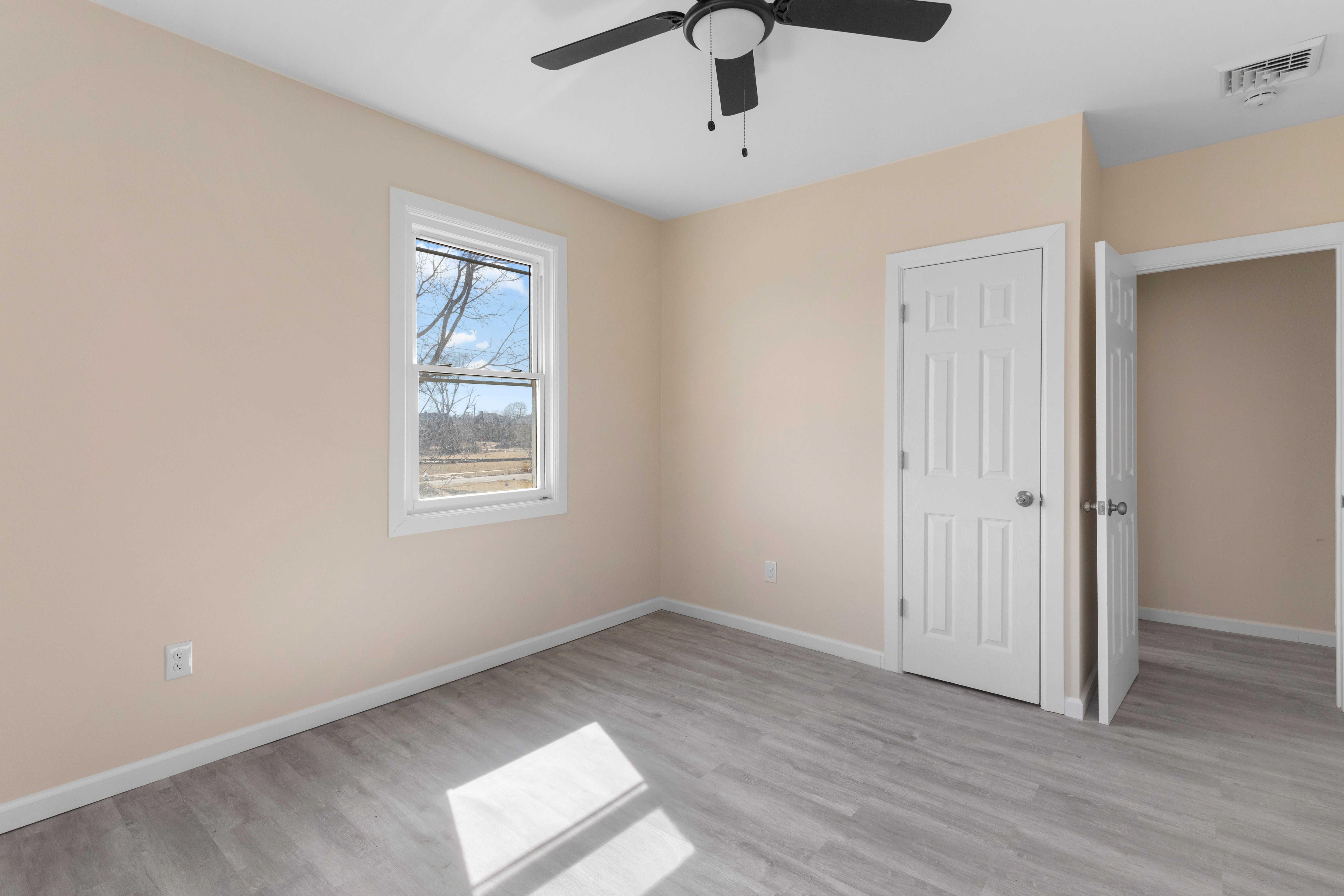 Detroit City Wayne, Michigan 48206, United States, 3 Bedrooms Bedrooms, ,1 BathroomBathrooms,Residential,Active,123429