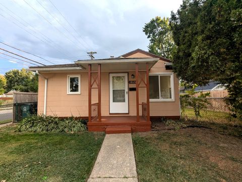 1824 Wordsworth Street Ferndale City MI 48220