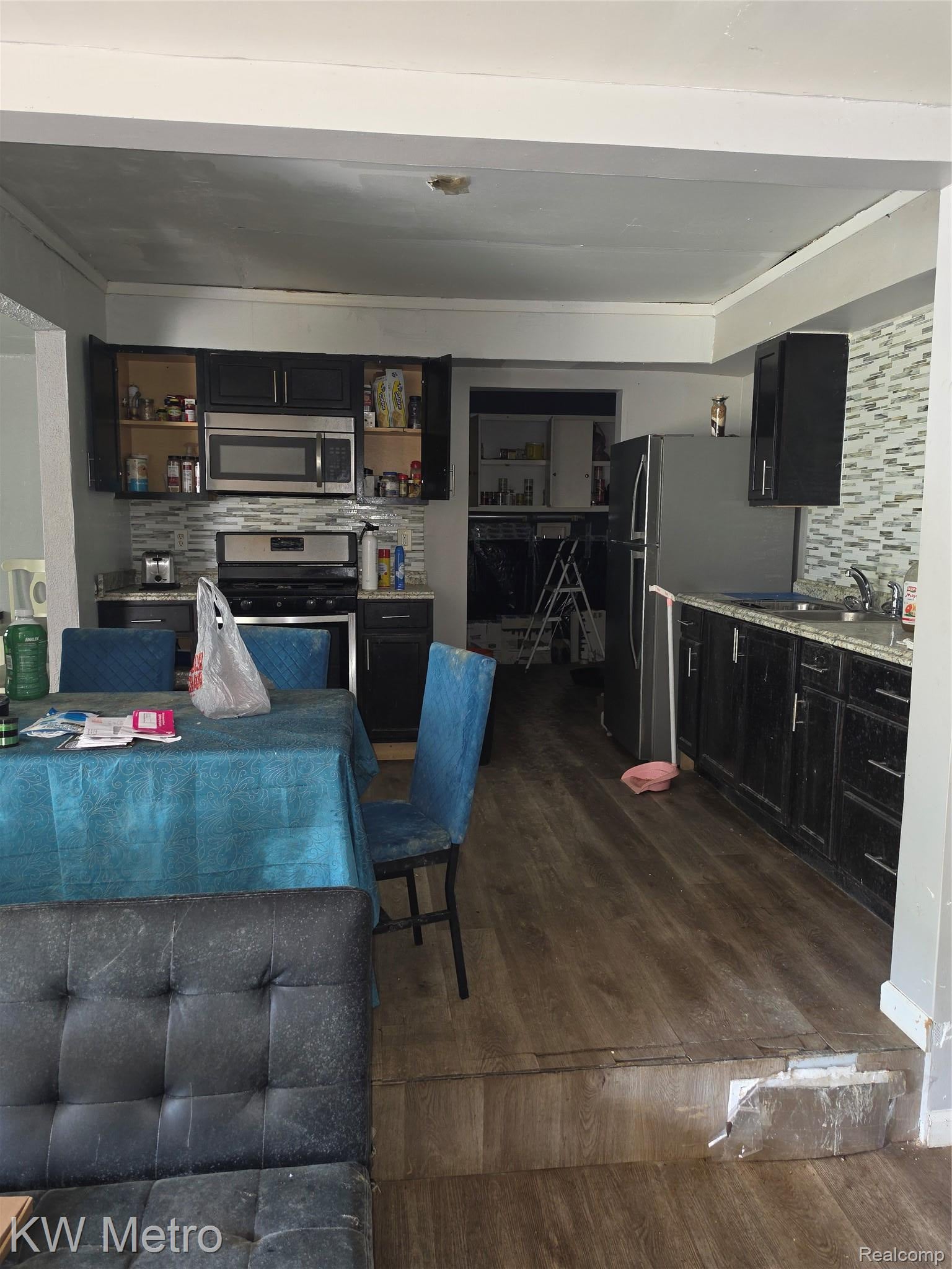 3096 Devonshire Street