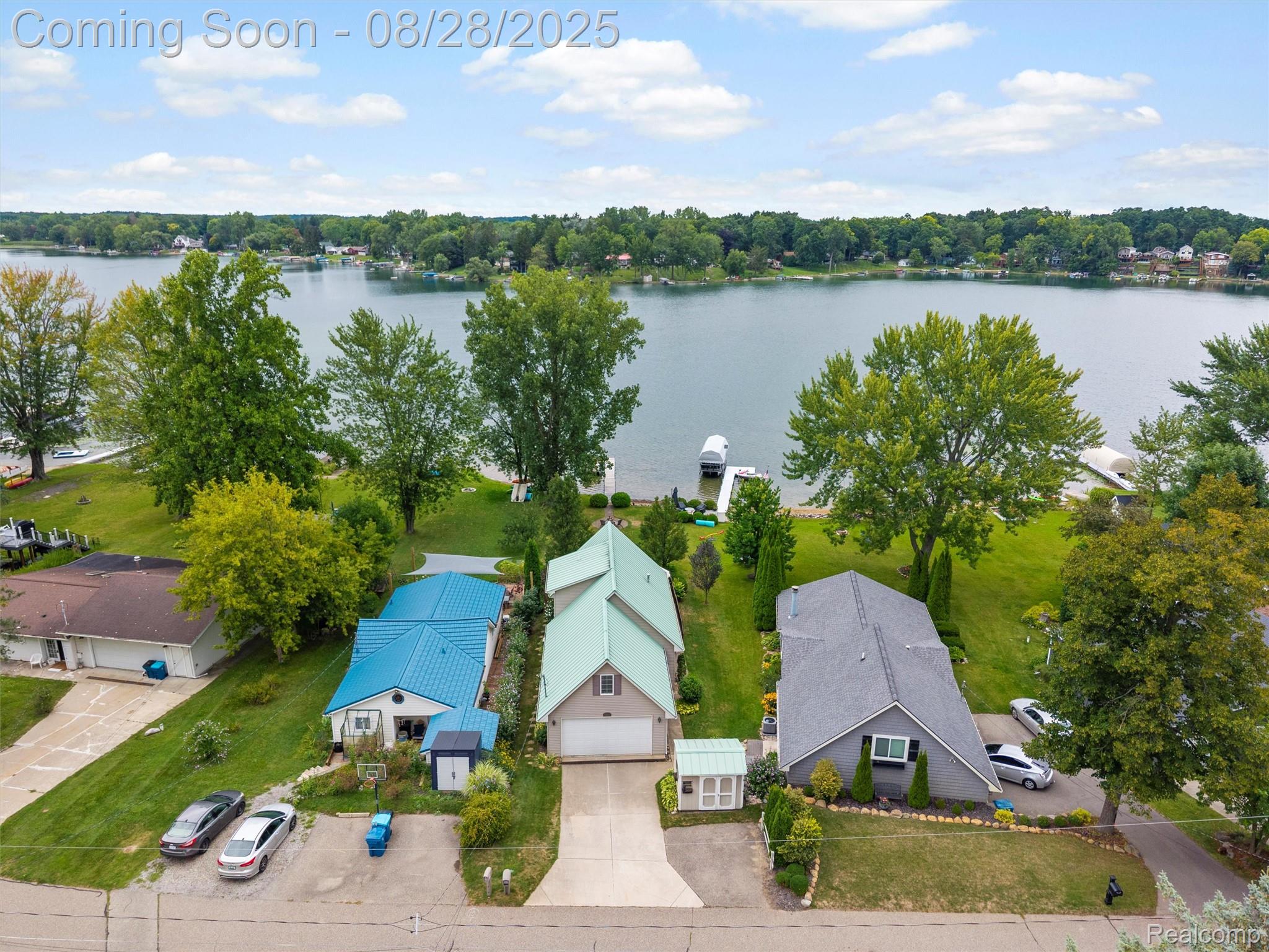 6102 Lakeview Park Drive