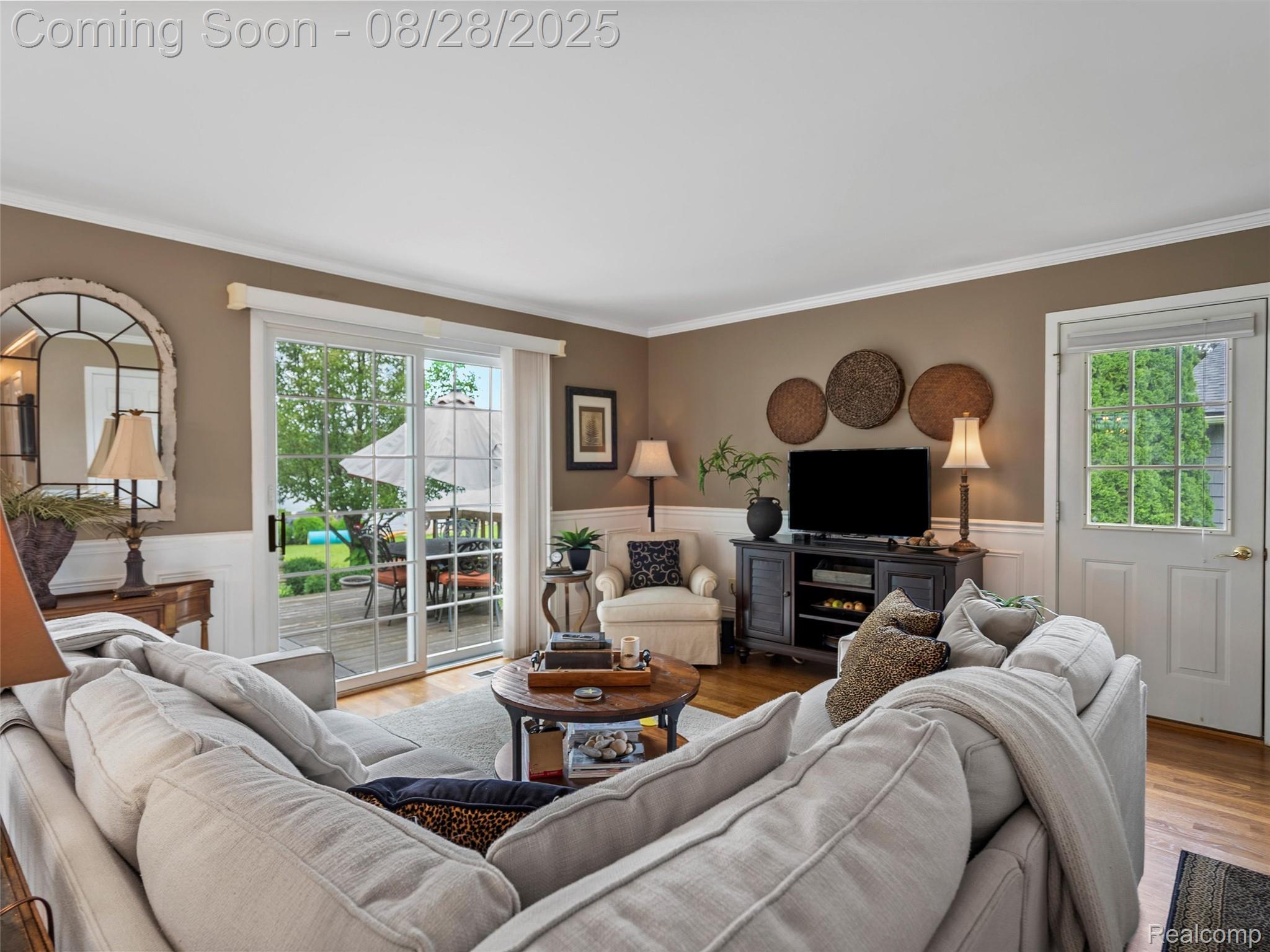 6102 Lakeview Park Drive