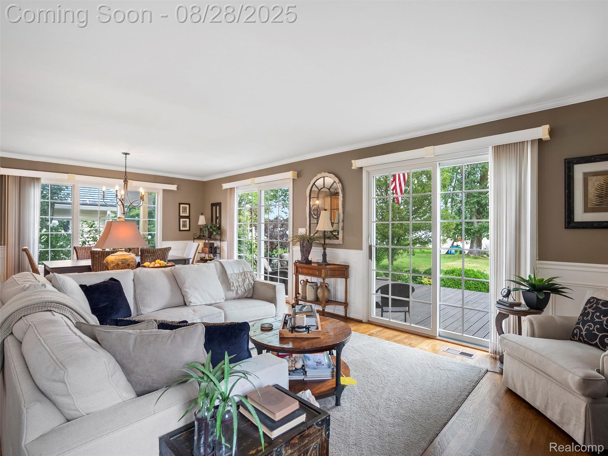 6102 Lakeview Park Drive