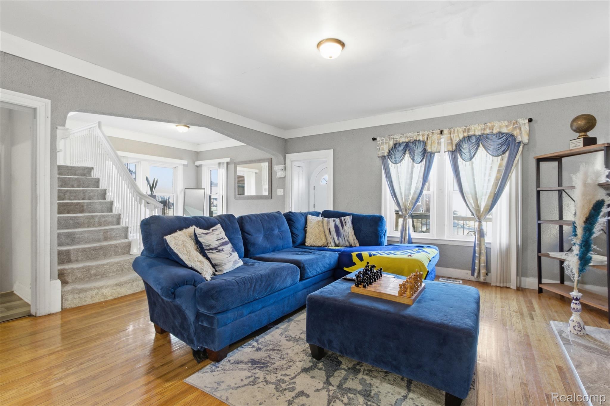 12590 Wilshire Drive