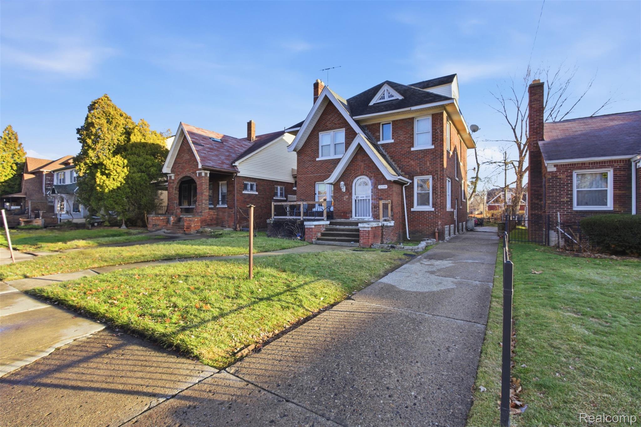 12590 Wilshire Drive