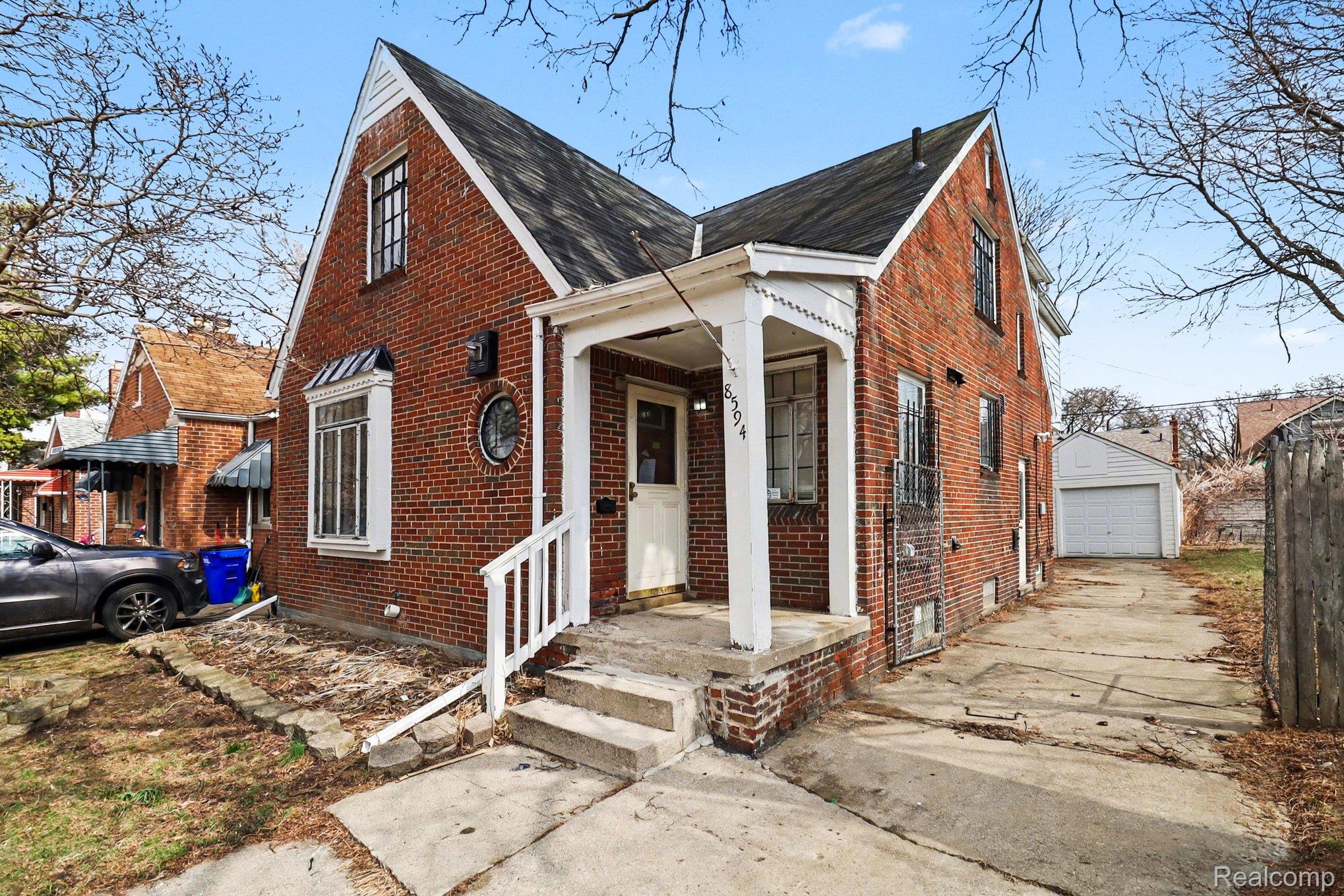 8594 Cloverlawn Street