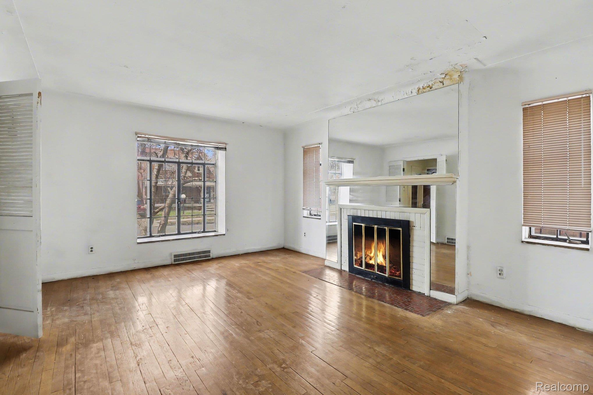 8594 Cloverlawn Street