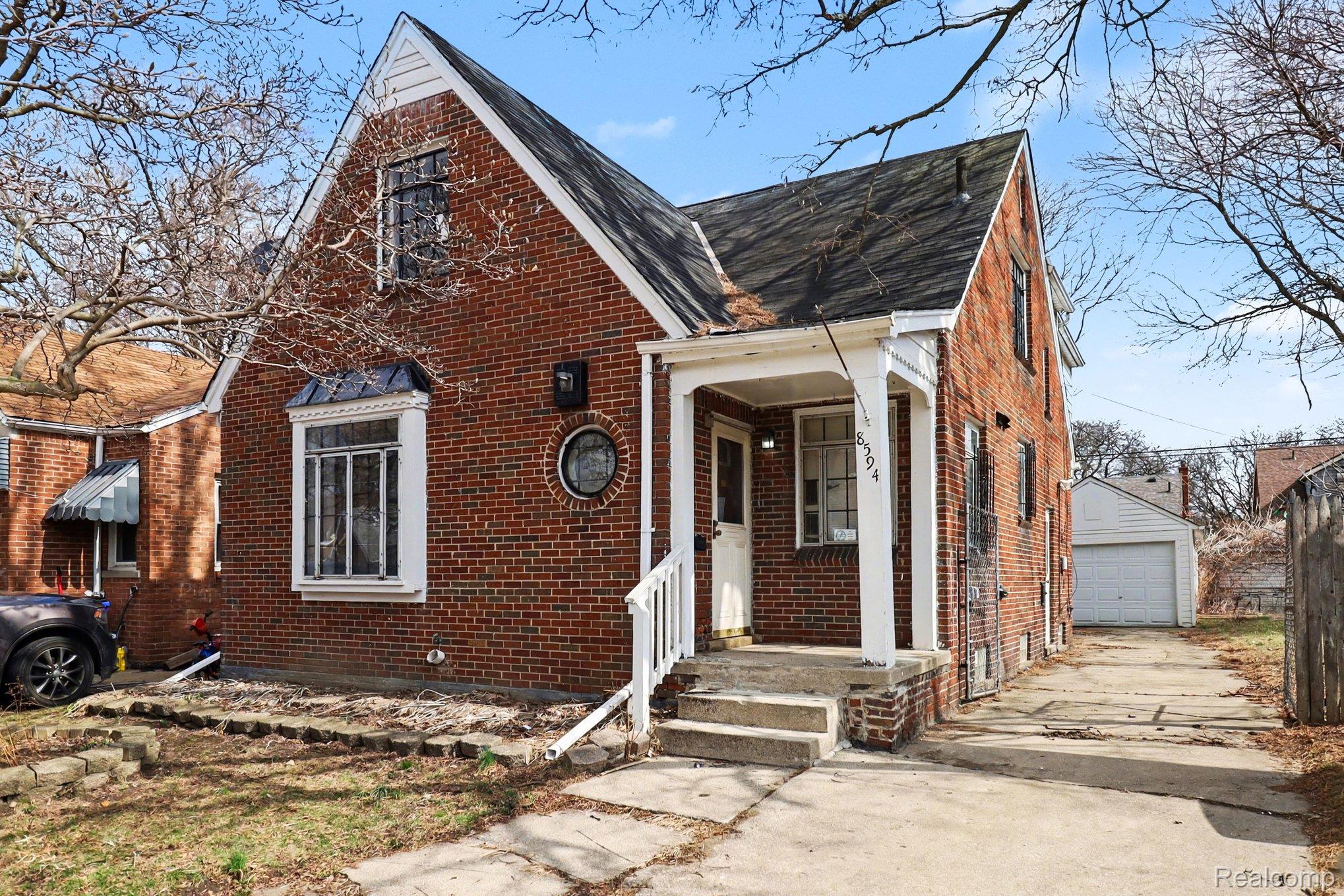 8594 Cloverlawn Street