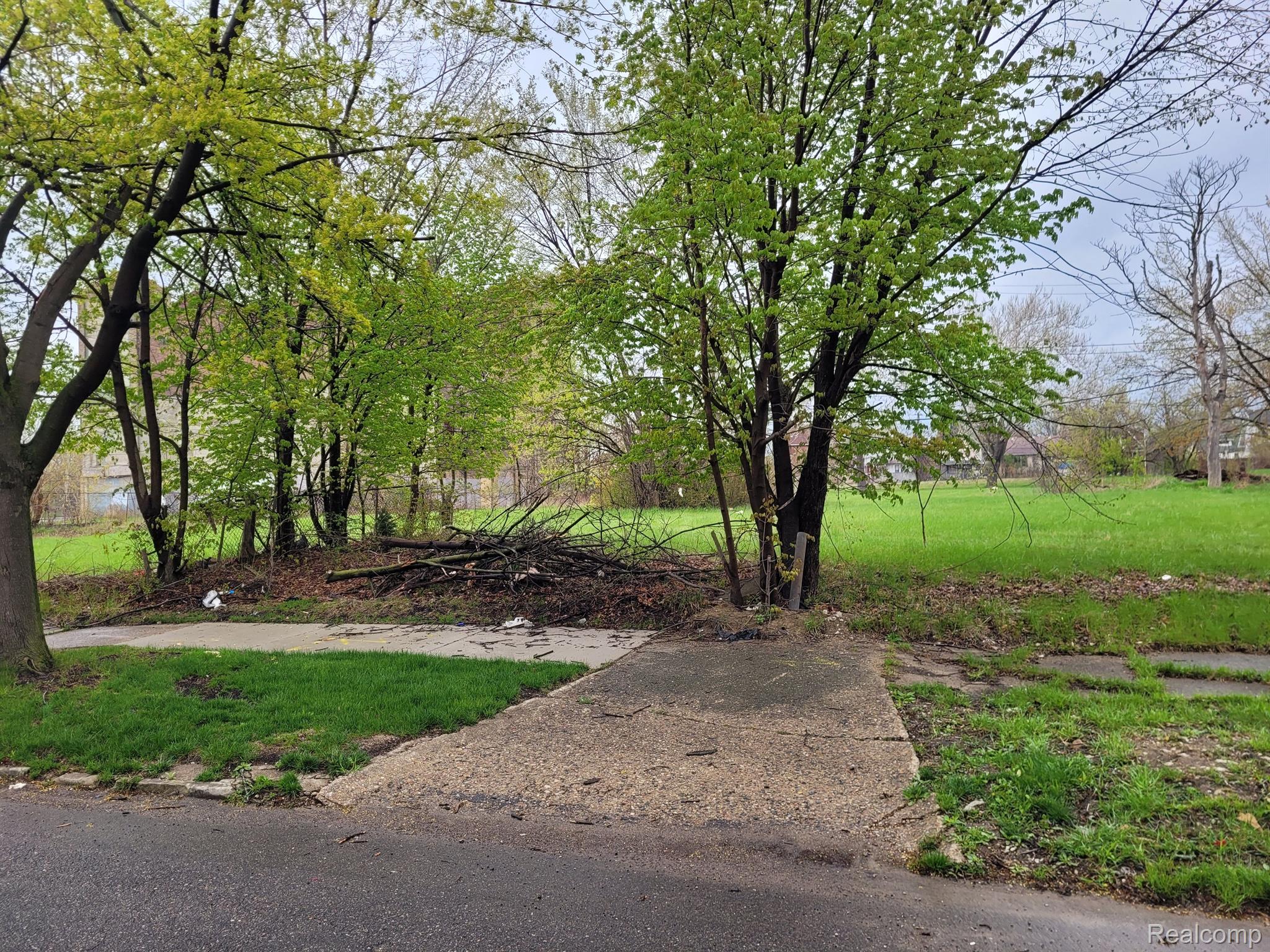 3346 ROCHESTER Street