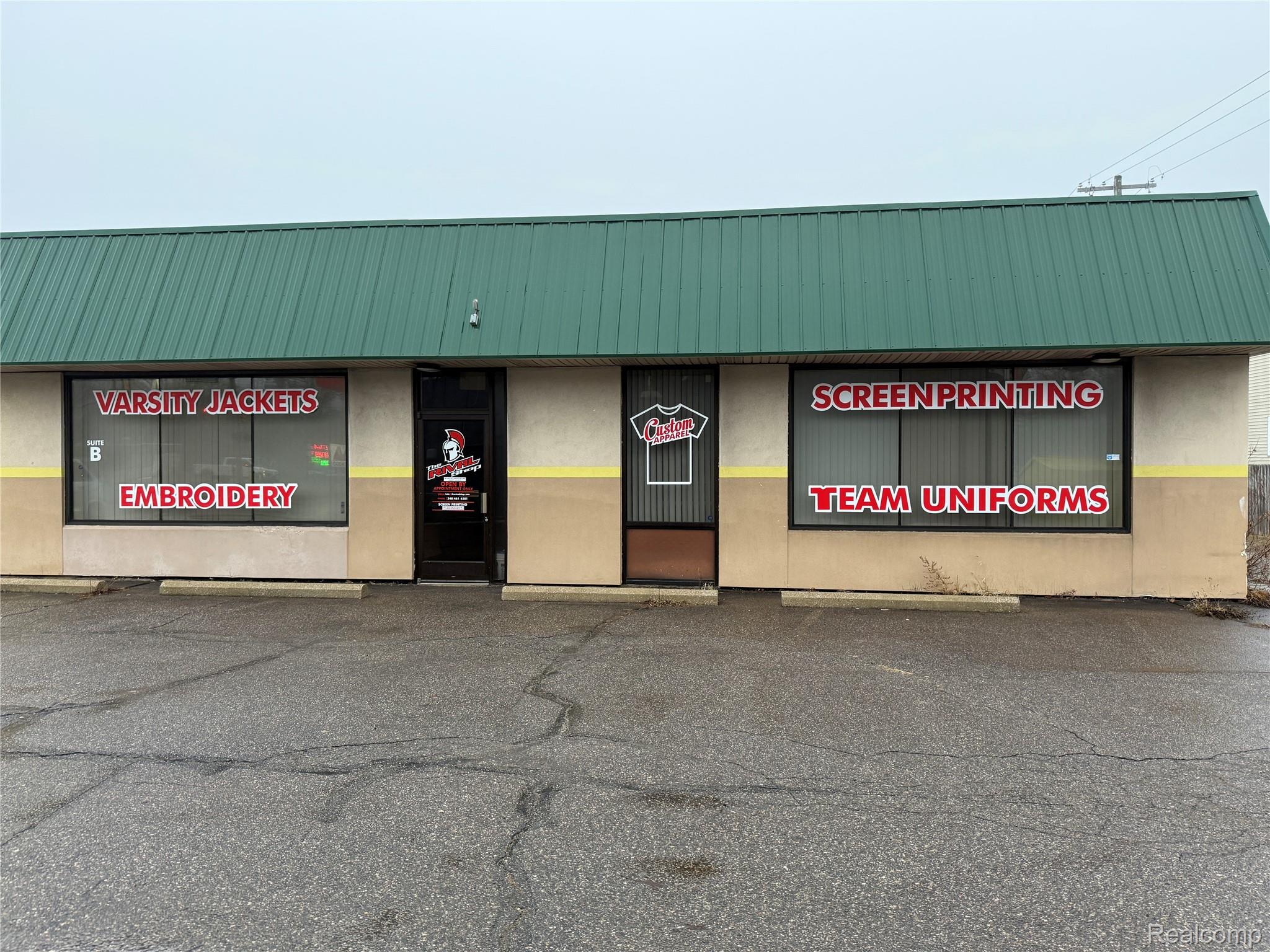 3526 Sashabaw Road B