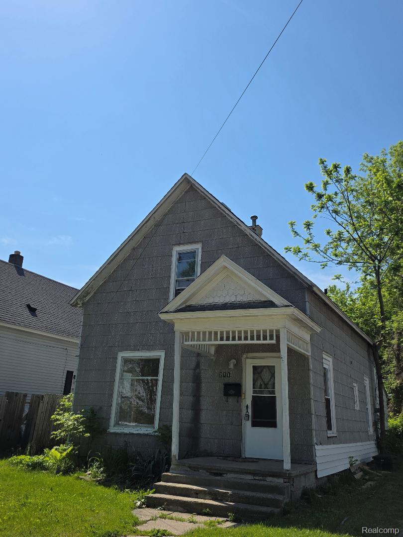 211 W Flint Street