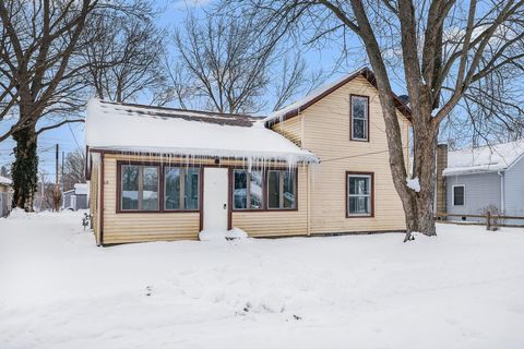 412 Oak Street Dowagiac City MI 49047