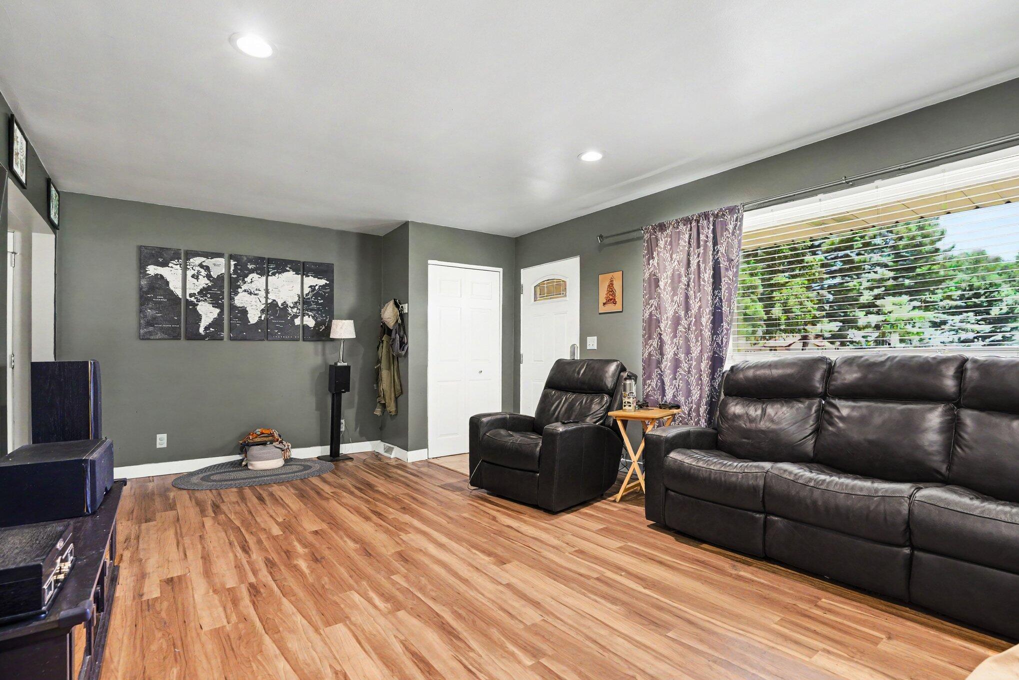 1219 Jeannine Court