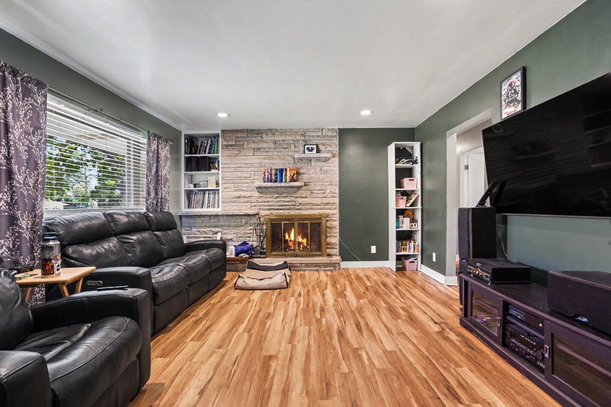 1219 Jeannine Court