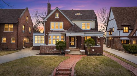 561 E Grand Boulevard Detroit City MI 48207