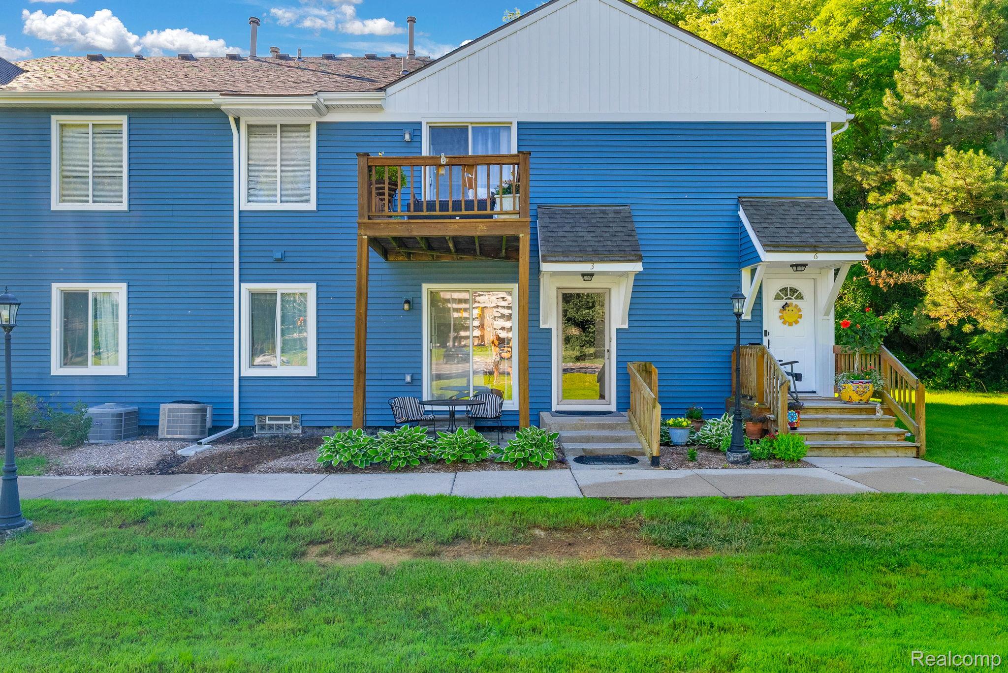 45000 Bayview Drive