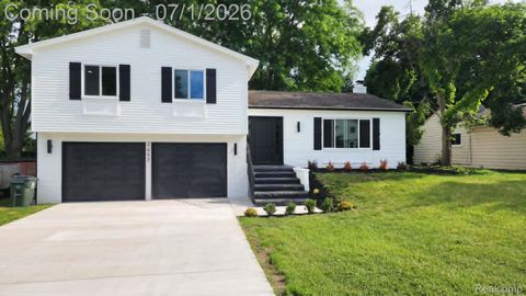 Photo of 2457 Gemini Drive, Lake Orion Village, MI 48360 (MLS # 20261049384)