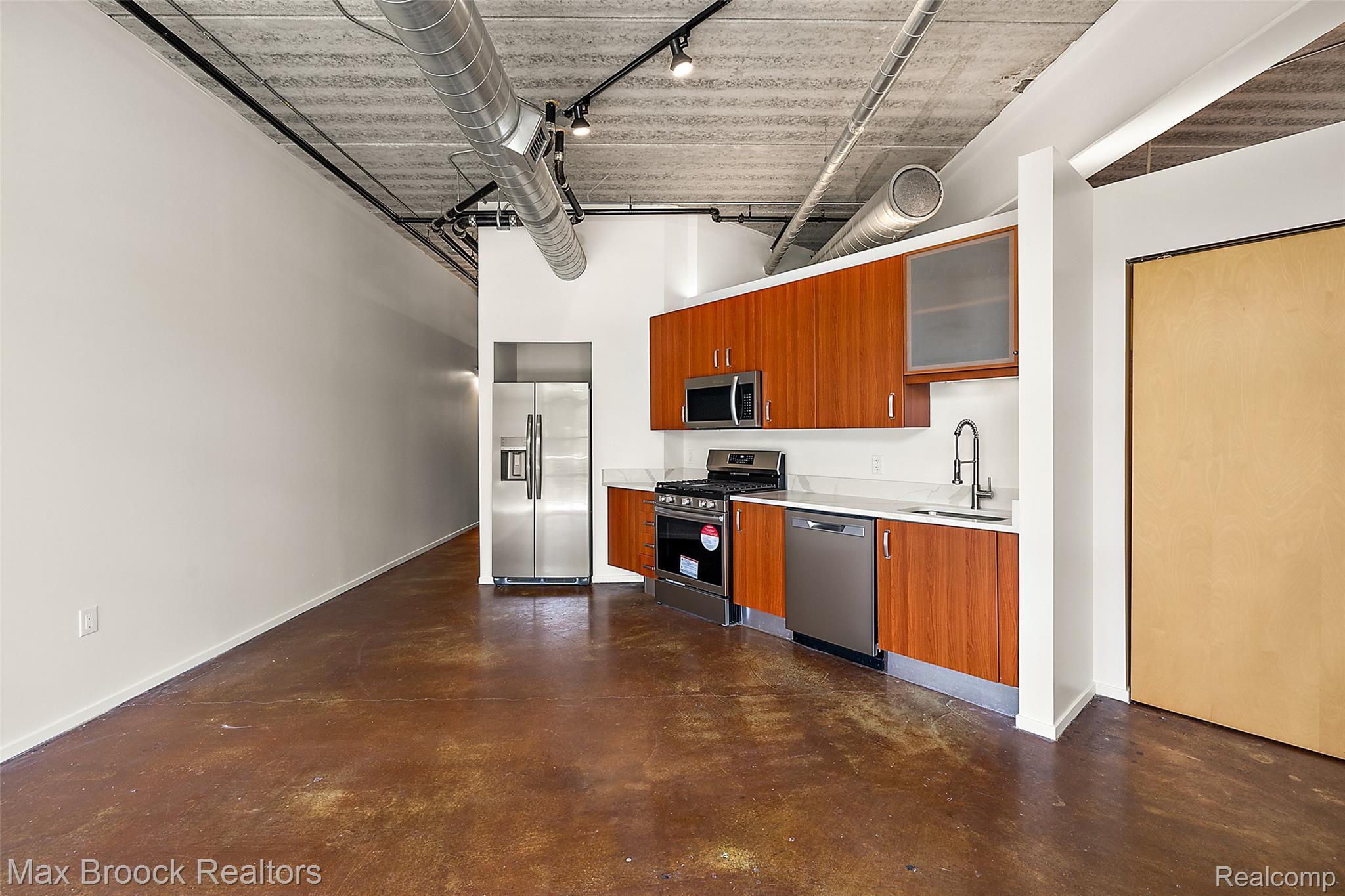 333 E Parent Avenue 26