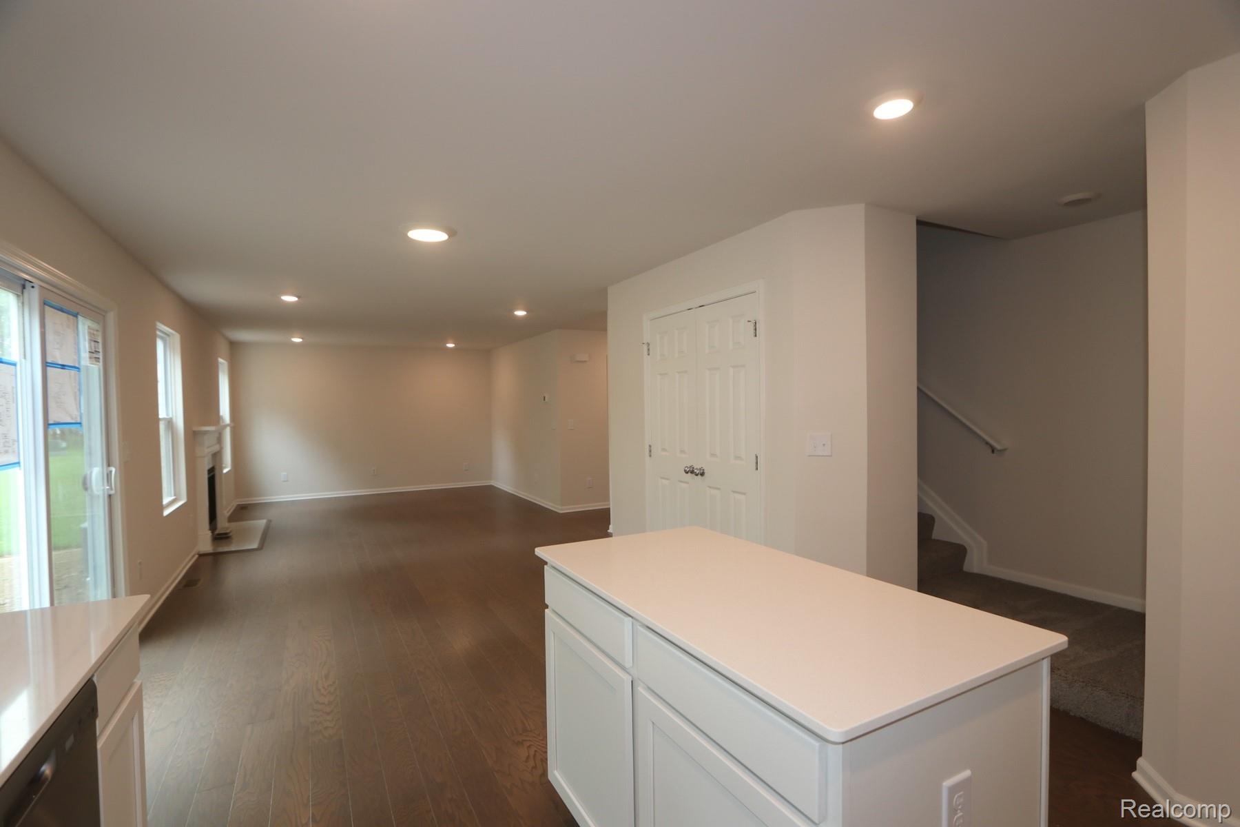 660 Countryside Drive