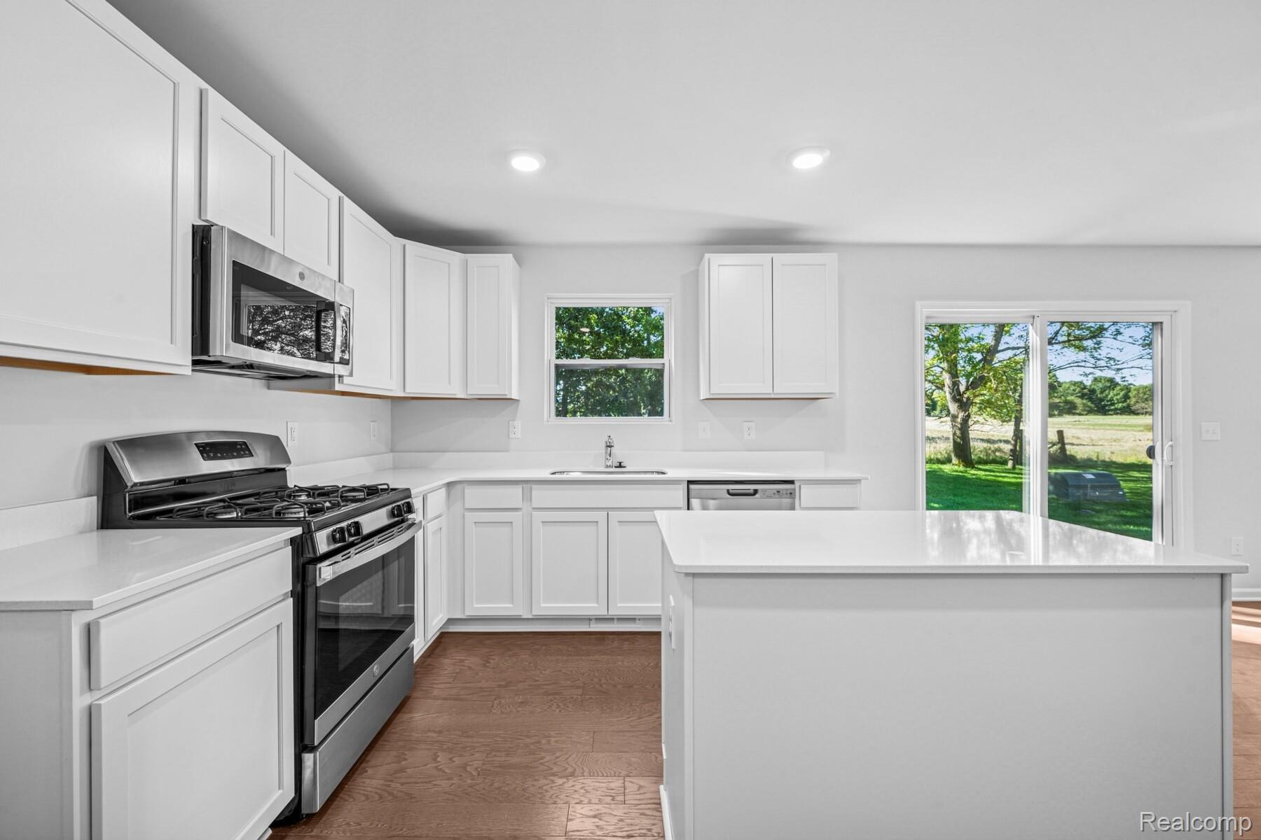 660 Countryside Drive