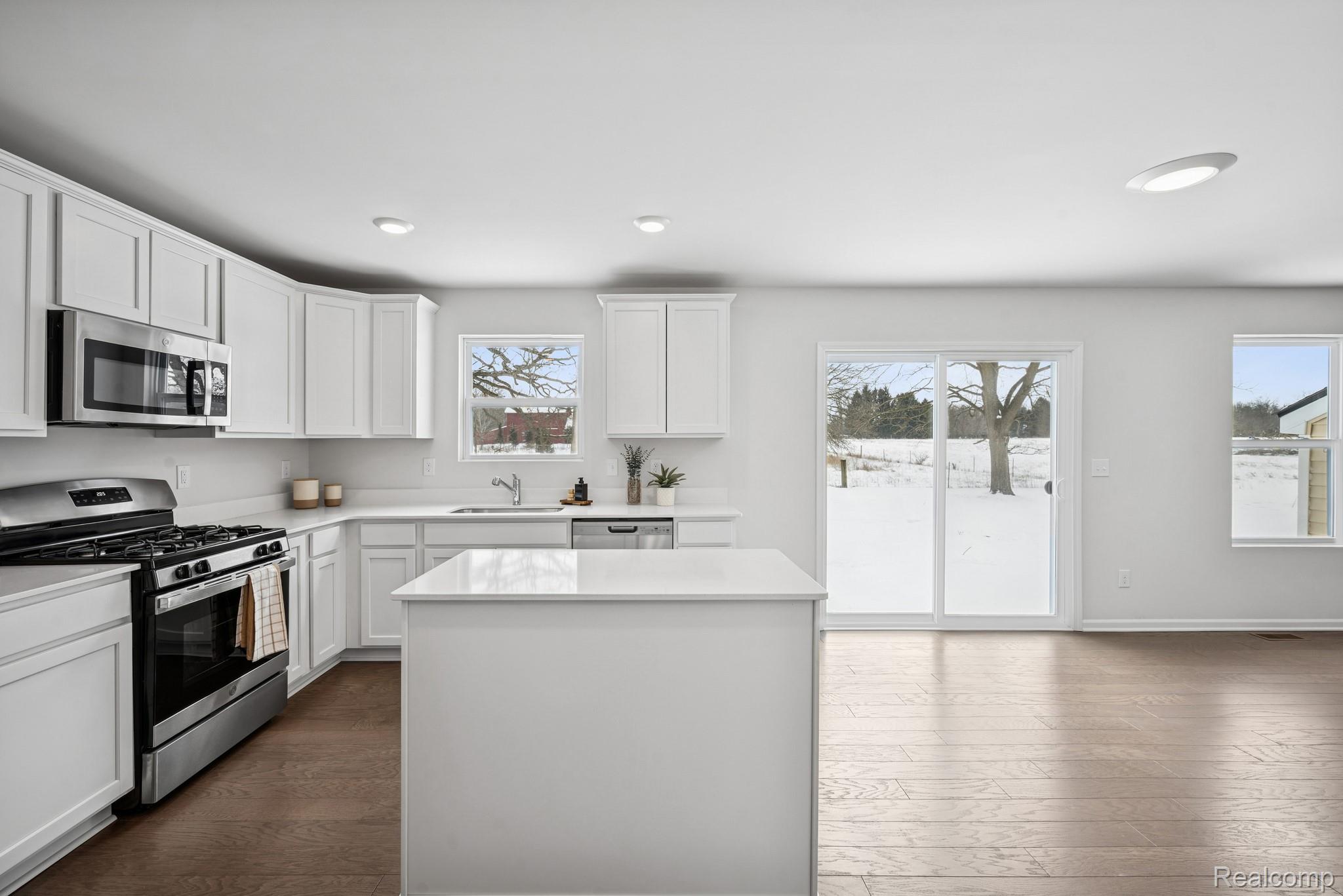 660 Countryside Drive