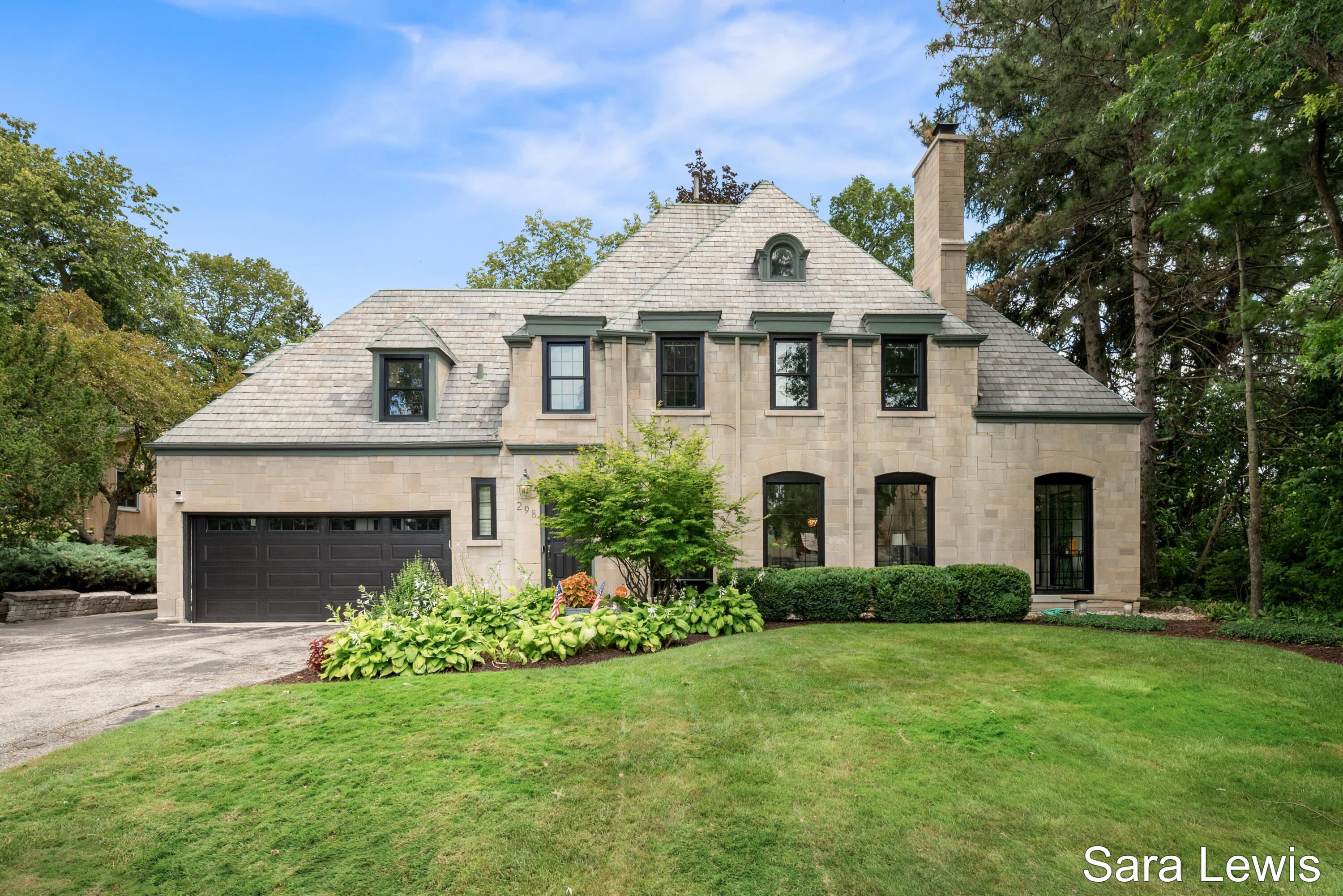 298 Morningside Drive SE