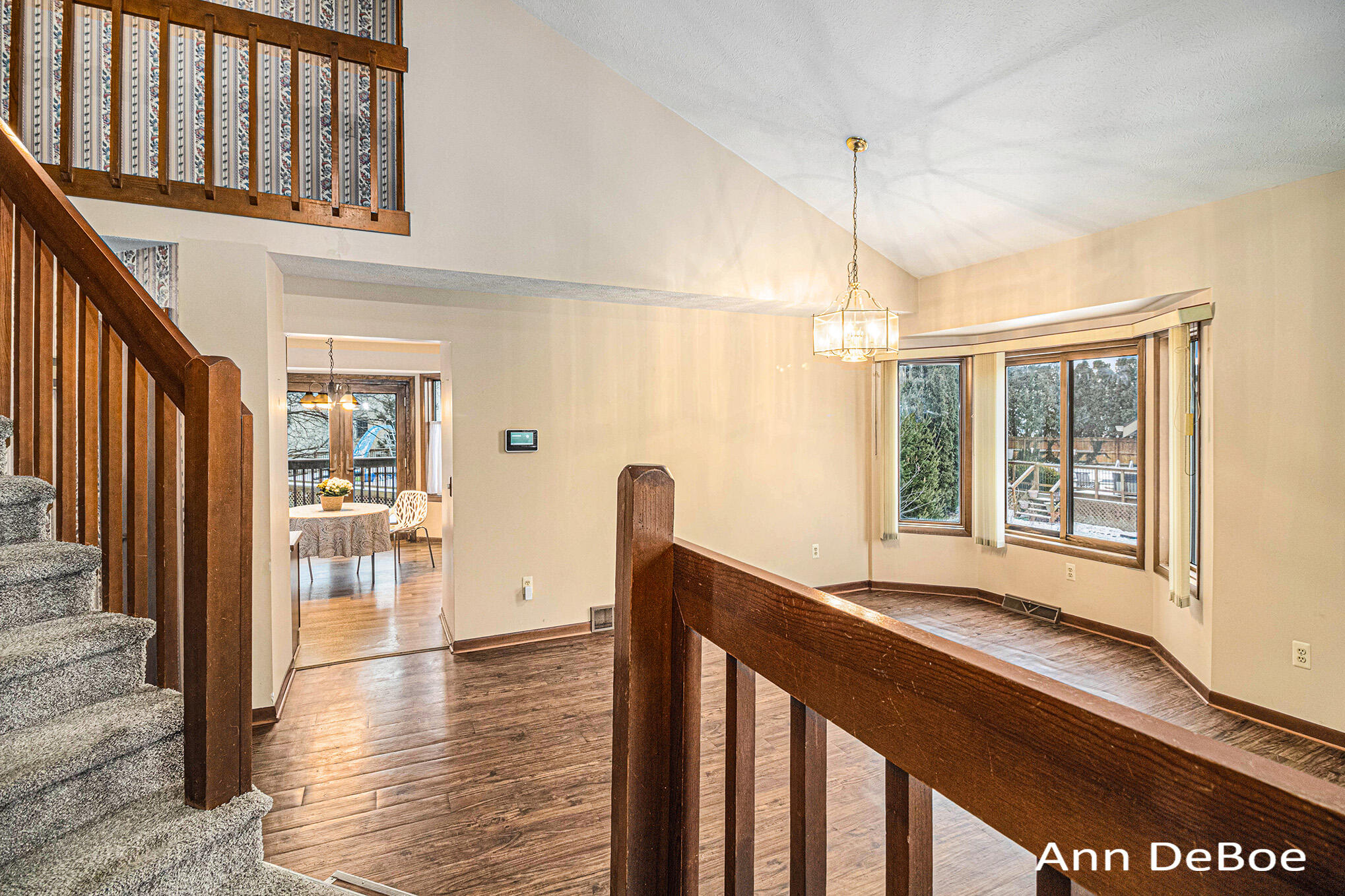 2136 Stowevalley Drive SE