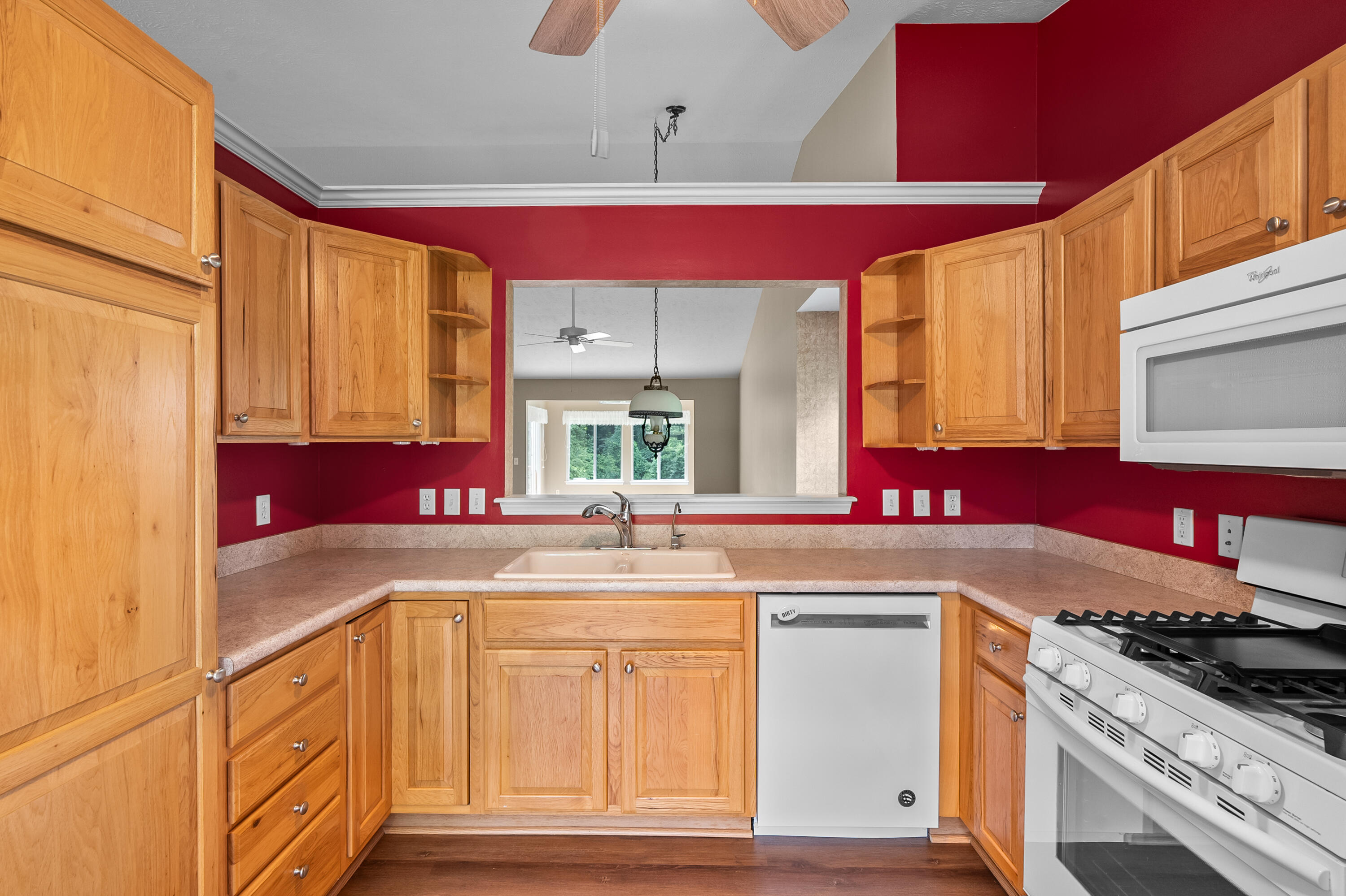 1450 Tanager Lane