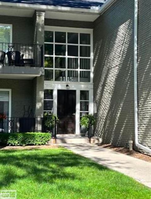 1115 N Old Woodward Avenue Birmingham City MI 48009