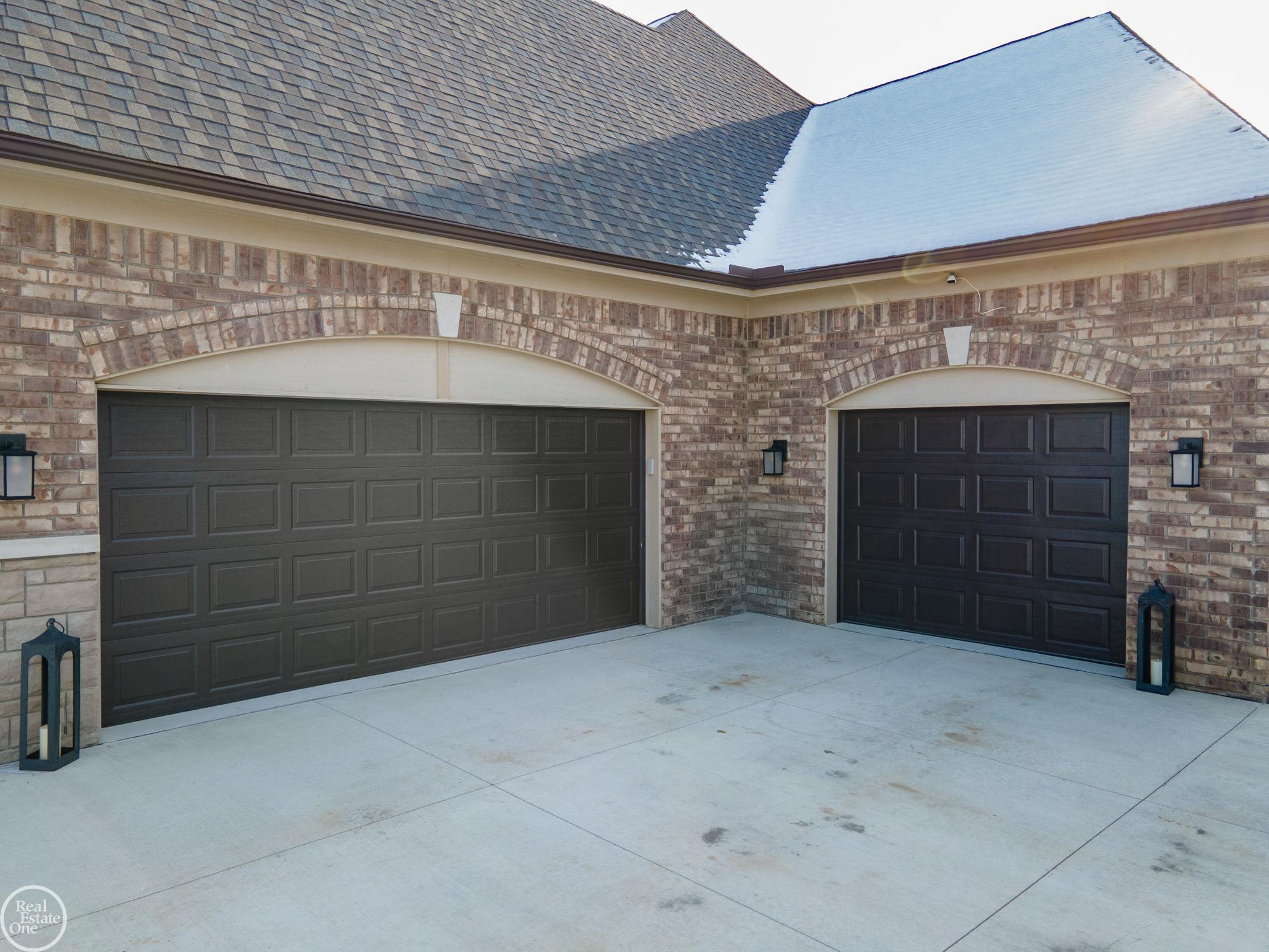 16818 Glenhurst Drive