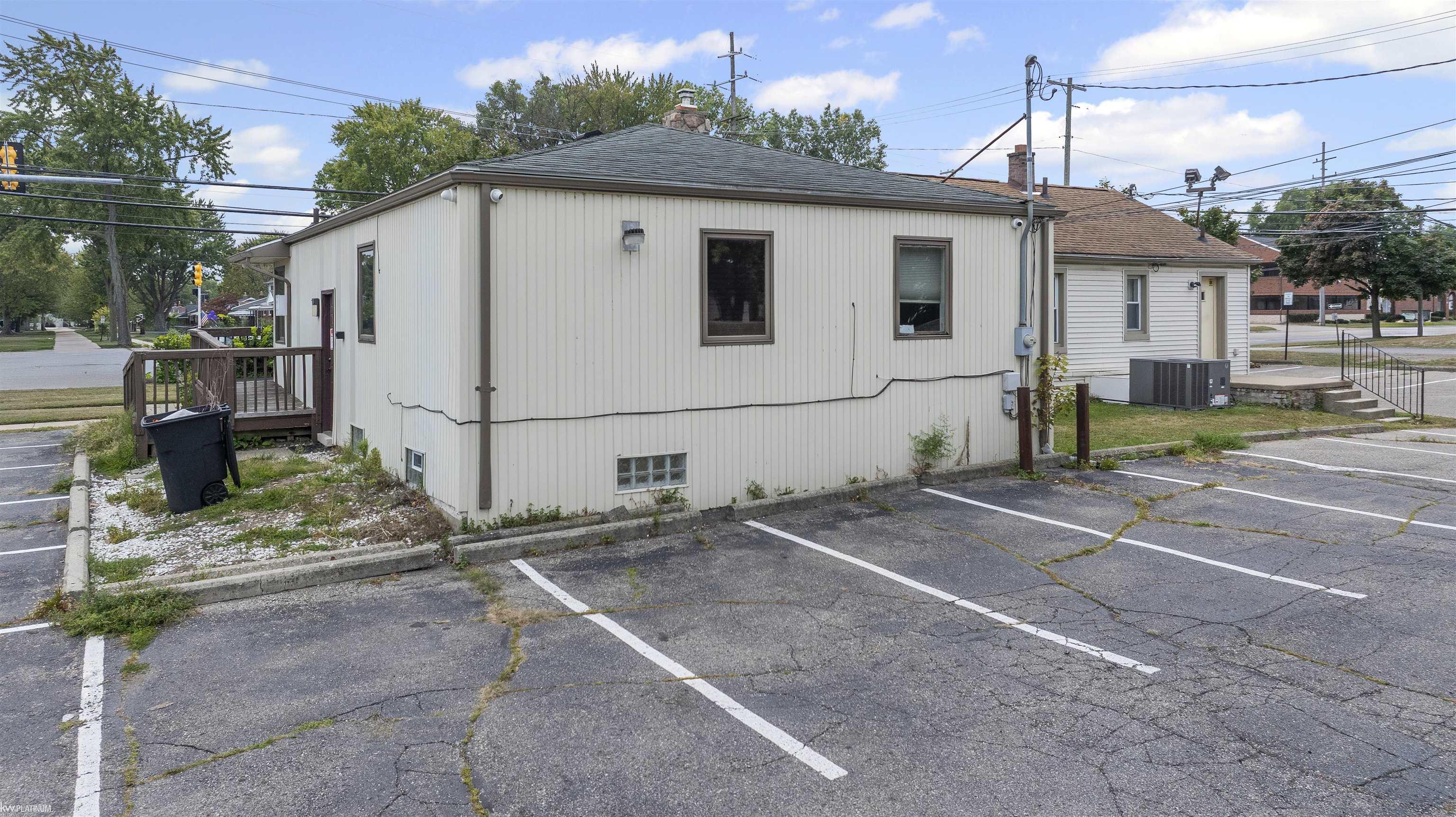 649 E 12 Mile Rd Street