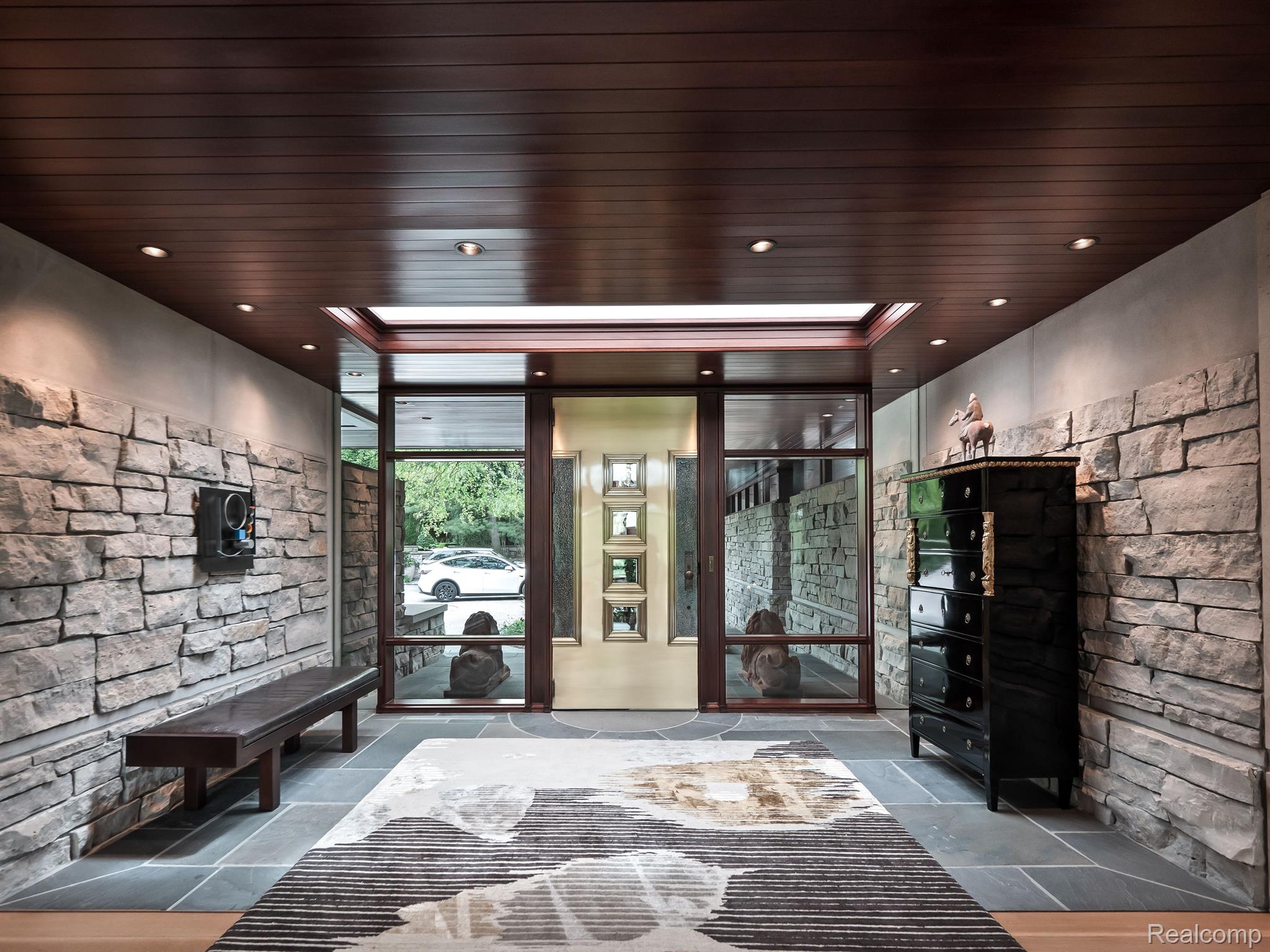 834 SOUTHFIELD Road
