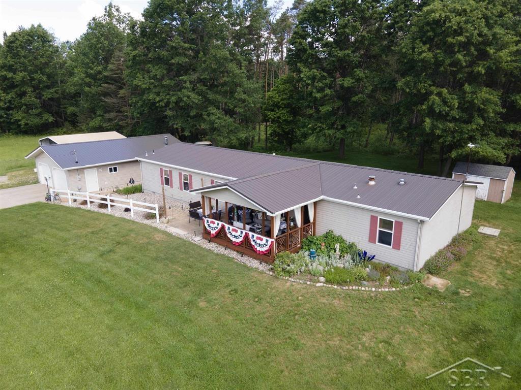 2202 W Huckleberry Road